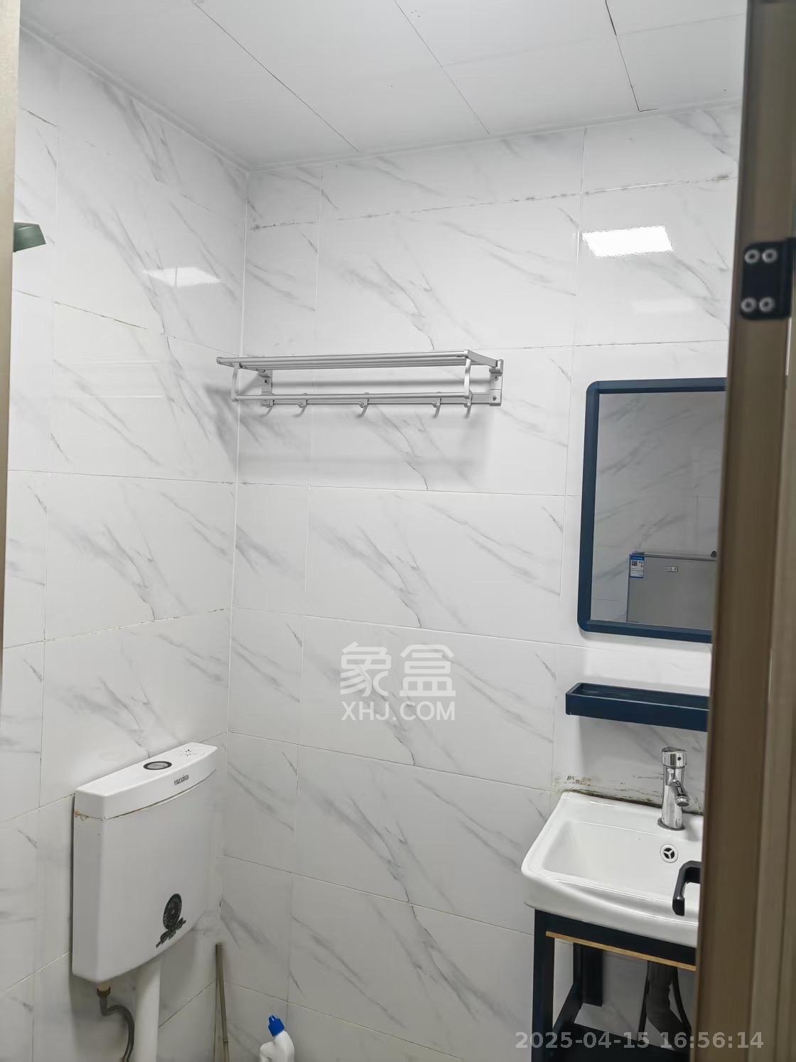 鄱阳佳郡  1室1厅1卫   1200.00元/月室内图