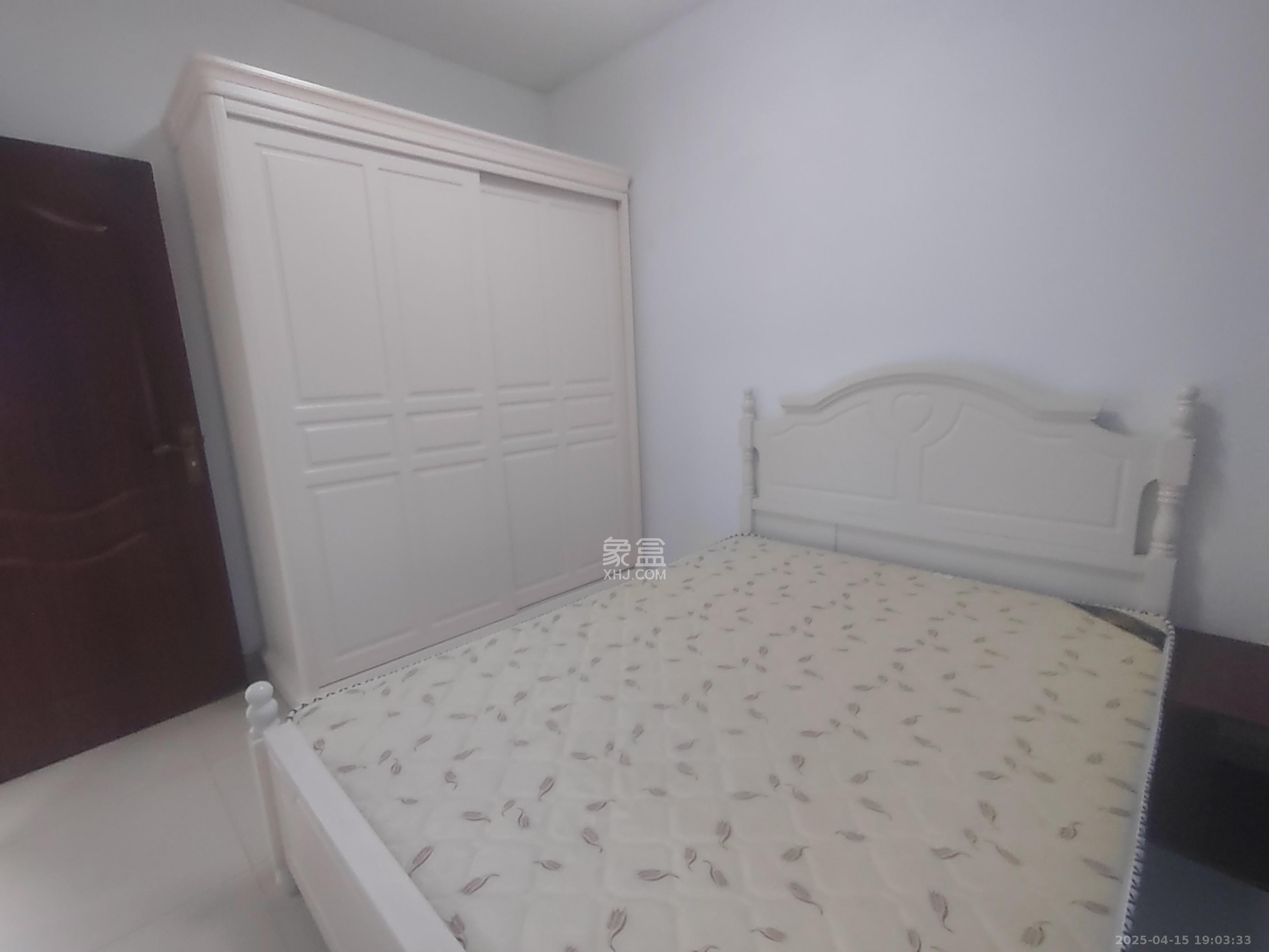 荣盛花语馨苑 2室2厅1卫 1900.0元/月 荣盛花语馨苑 2室2厅1卫 1900.0元/月室内图