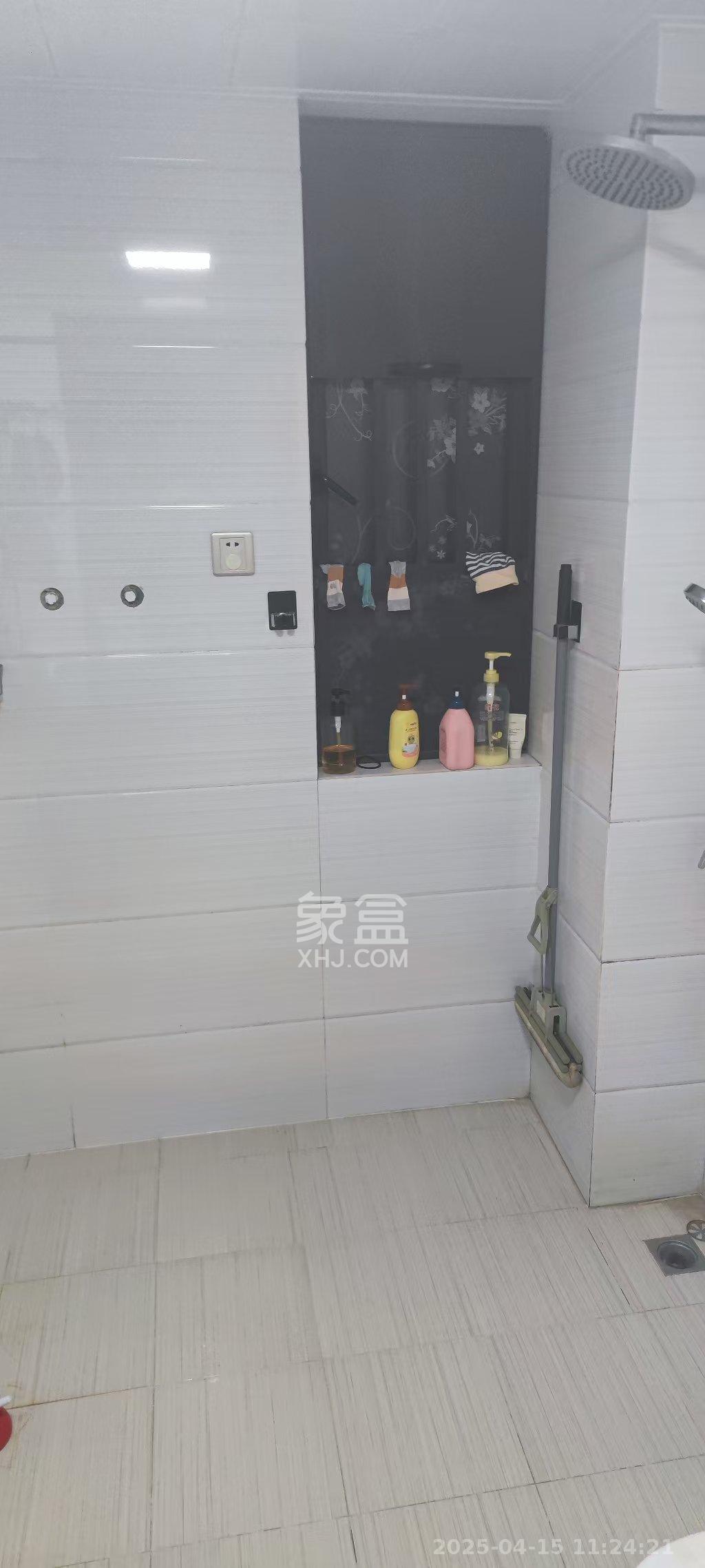 星湖湾一期高层  1室0厅0卫   700.00元/月室内图