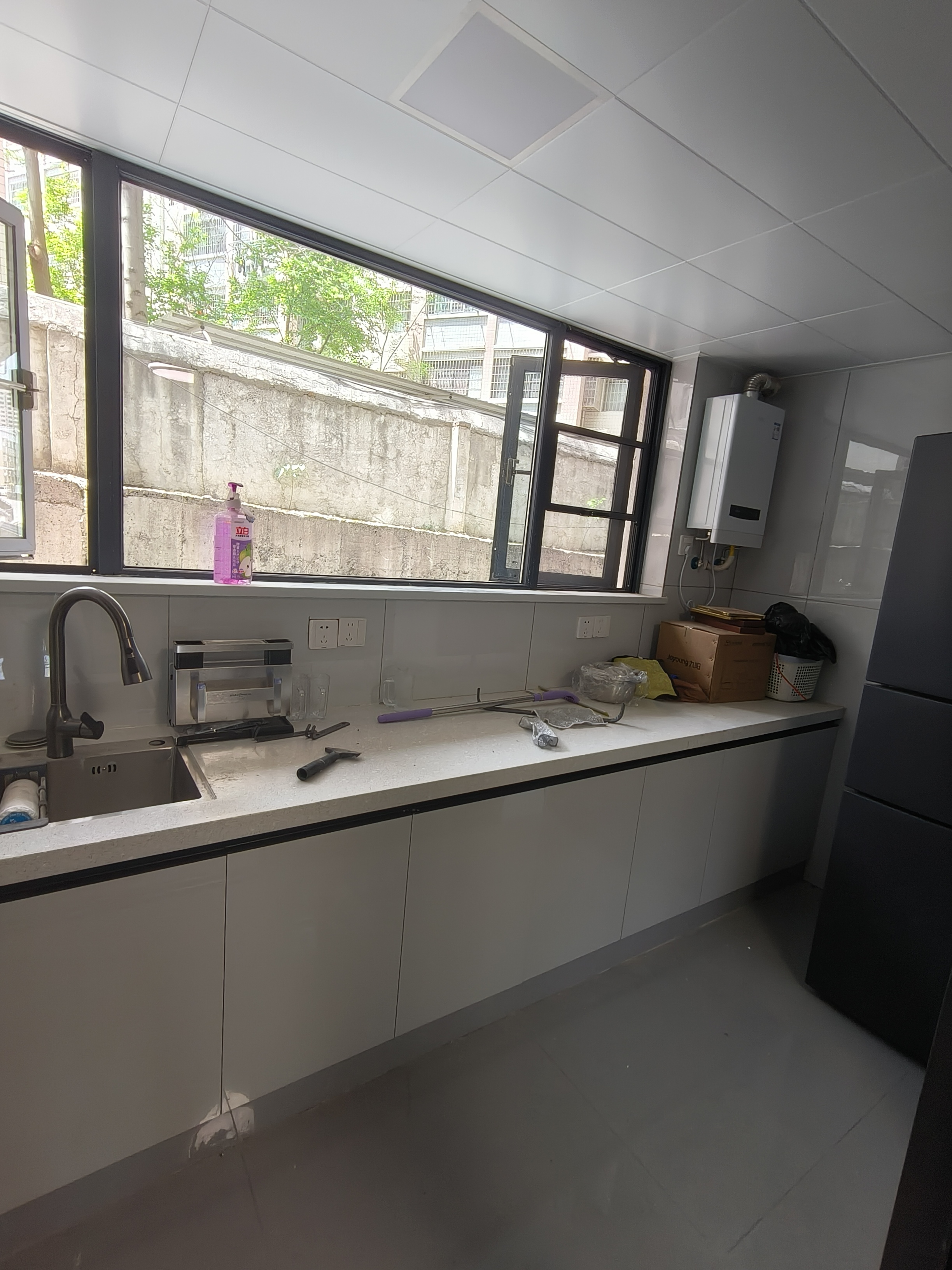 中甸.龙雲台  1室0厅0卫    2000.0元/月 中甸.龙雲台  1室0厅0卫    2000.0元/月室内图