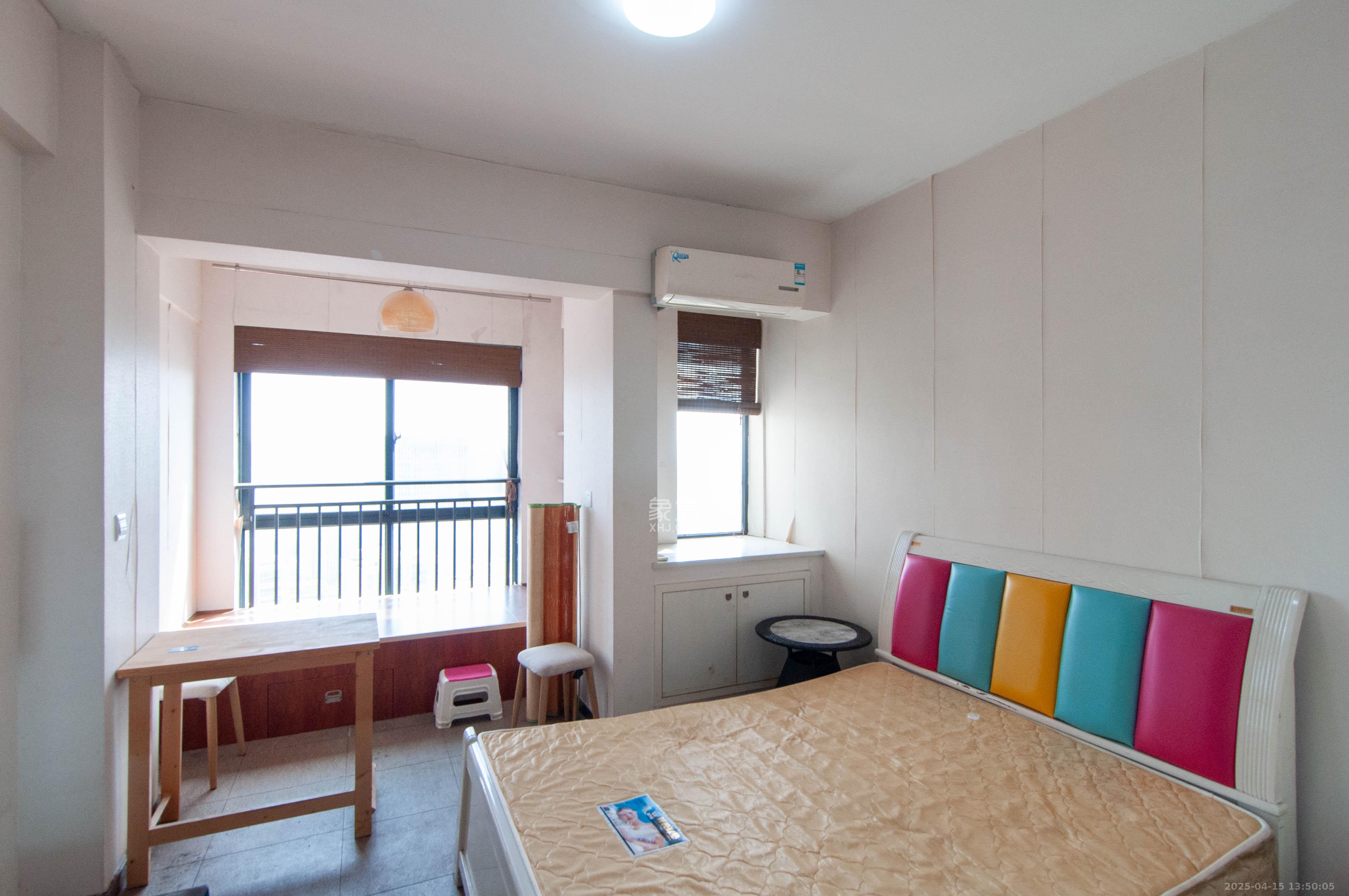 建安像素汇  1室1厅1卫   15.00万客厅