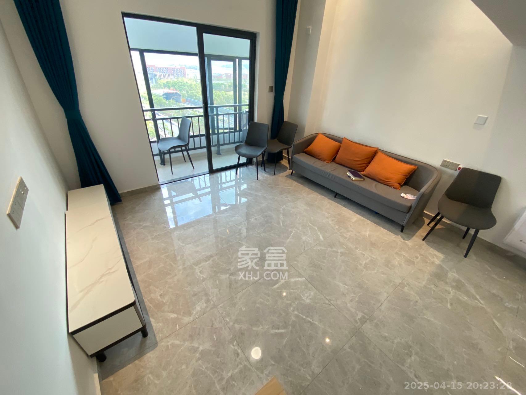 梦想新天地  1室1厅1卫   2200.00元/月室内图