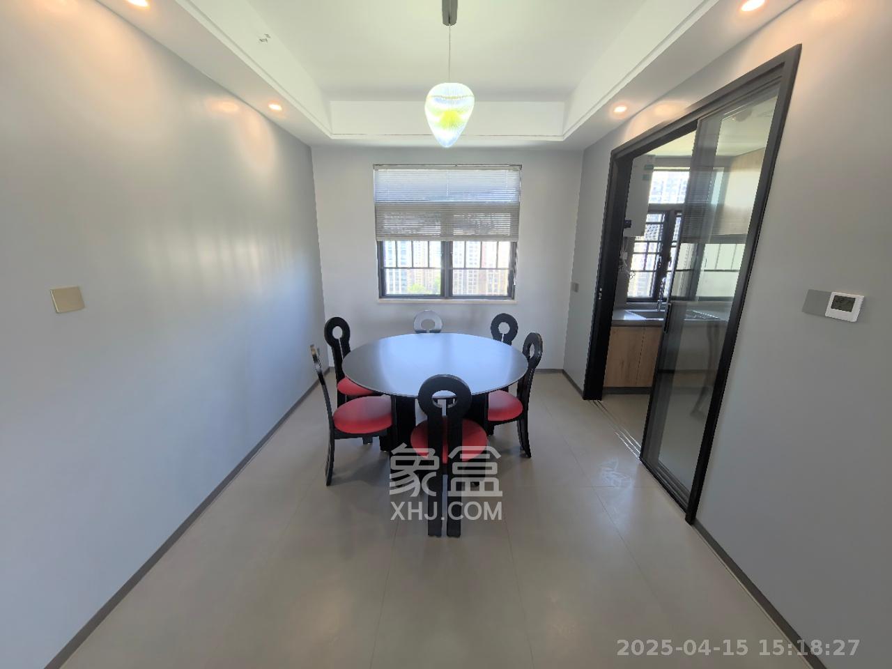 中建梅溪湖中心 4室2厅3卫 7600.0元/月 中建梅溪湖中心 4室2厅3卫 7600.0元/月室内图