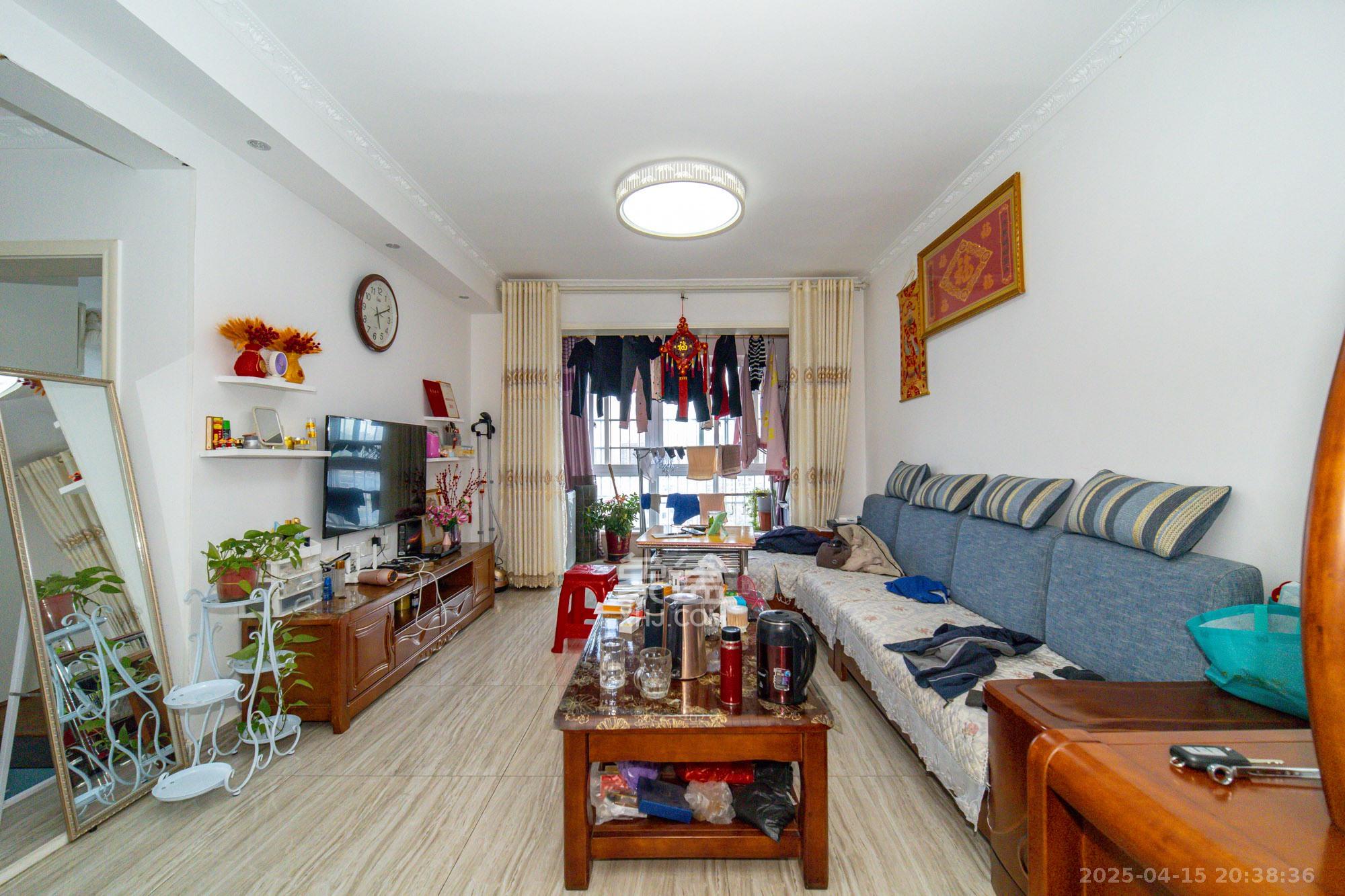 楚天世纪城西苑  3室2厅2卫    80.0万 楚天世纪城西苑  3室2厅2卫    80.0万