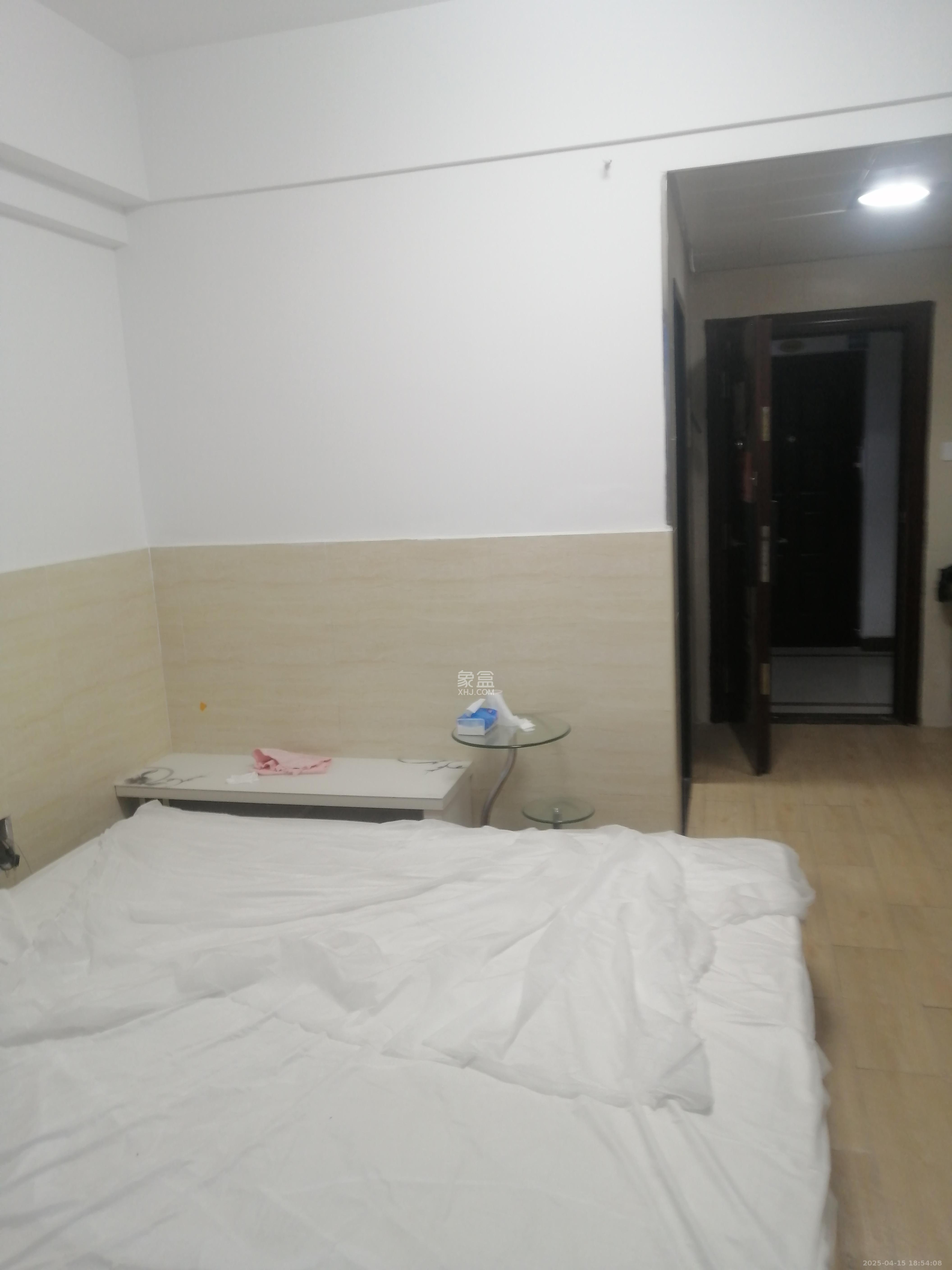 长城华都 1室1厅1卫 1200.0元/月 长城华都 1室1厅1卫 1200.0元/月室内图