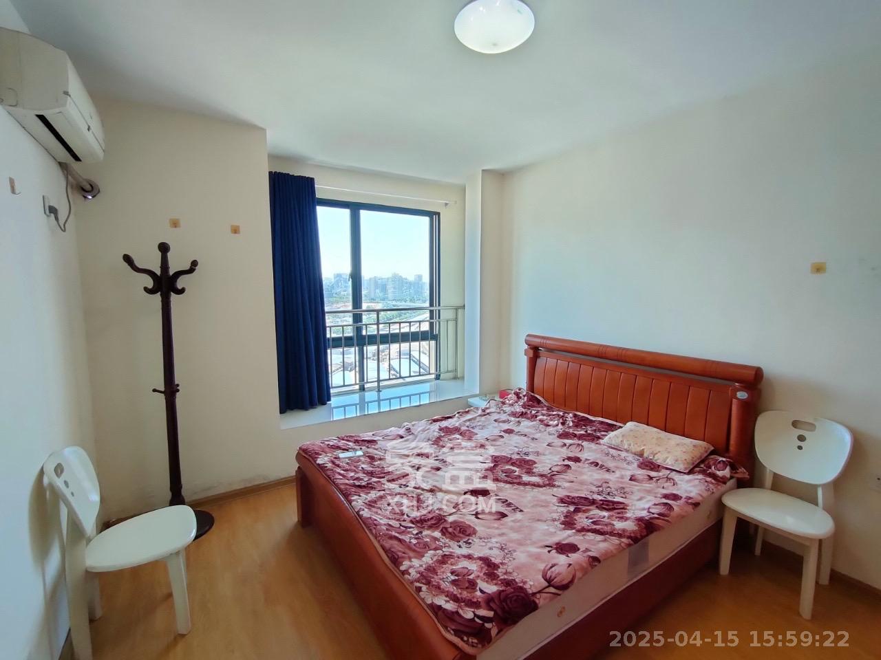 尊邸华庭 3室2厅1卫 2300.0元/月 尊邸华庭 3室2厅1卫 2300.0元/月室内图