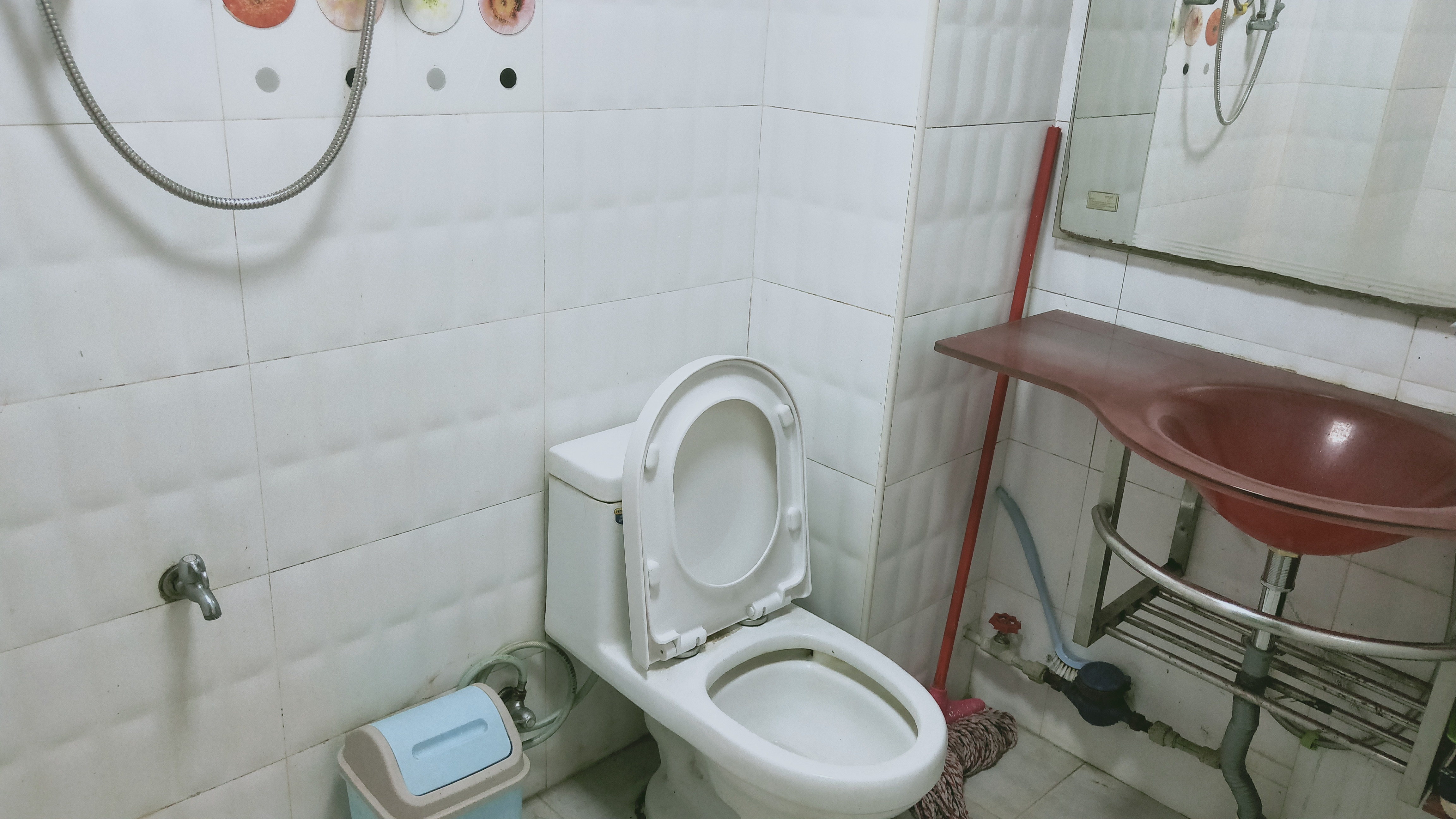 金湖雅居 3室2厅1卫 2300.0元/月 金湖雅居 3室2厅1卫 2300.0元/月室内图