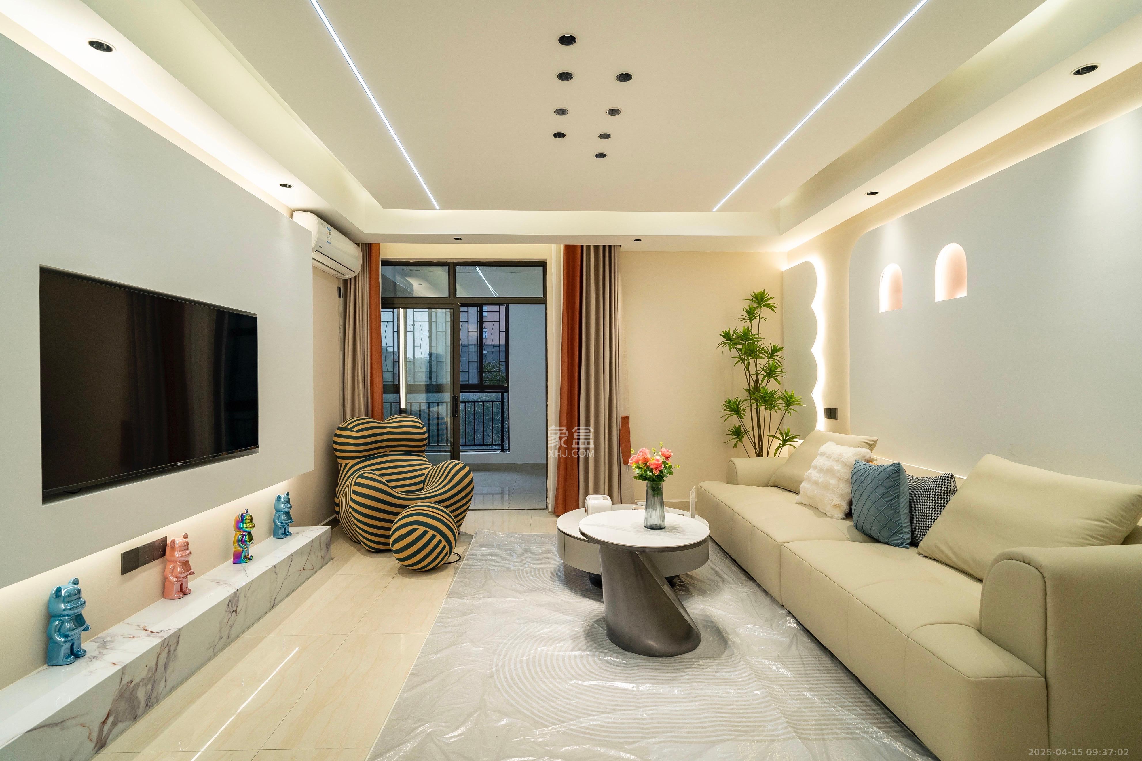 万象凯旋湾  3室2厅2卫    4500.0元/月 万象凯旋湾  3室2厅2卫    4500.0元/月室内图1