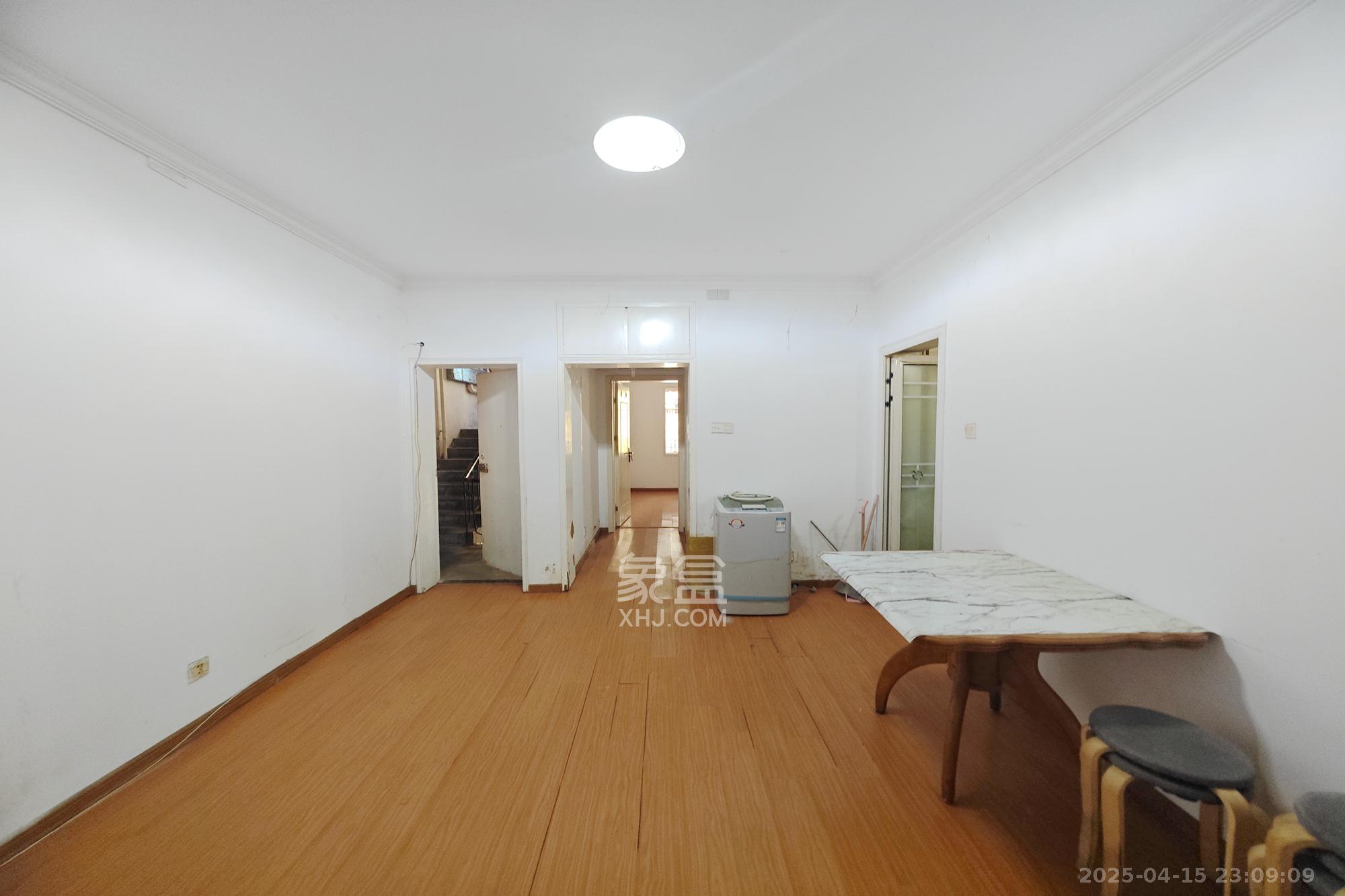 中意花苑  2室2厅1卫    60.8万 中意花苑  2室2厅1卫    60.8万客厅