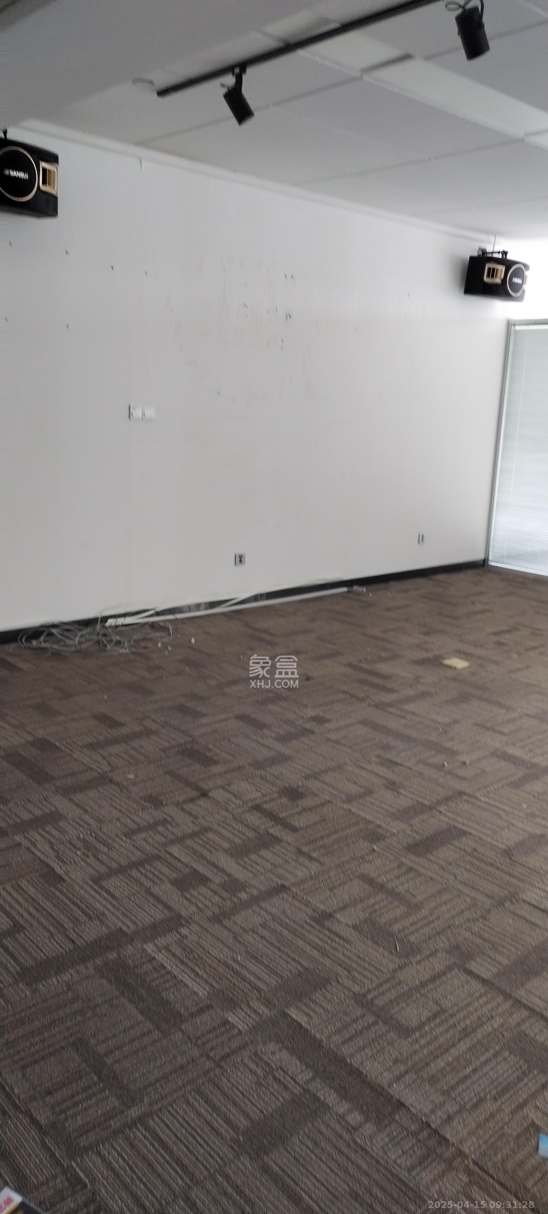 双塔国际广场   119.36㎡     4800.00元/月室内图