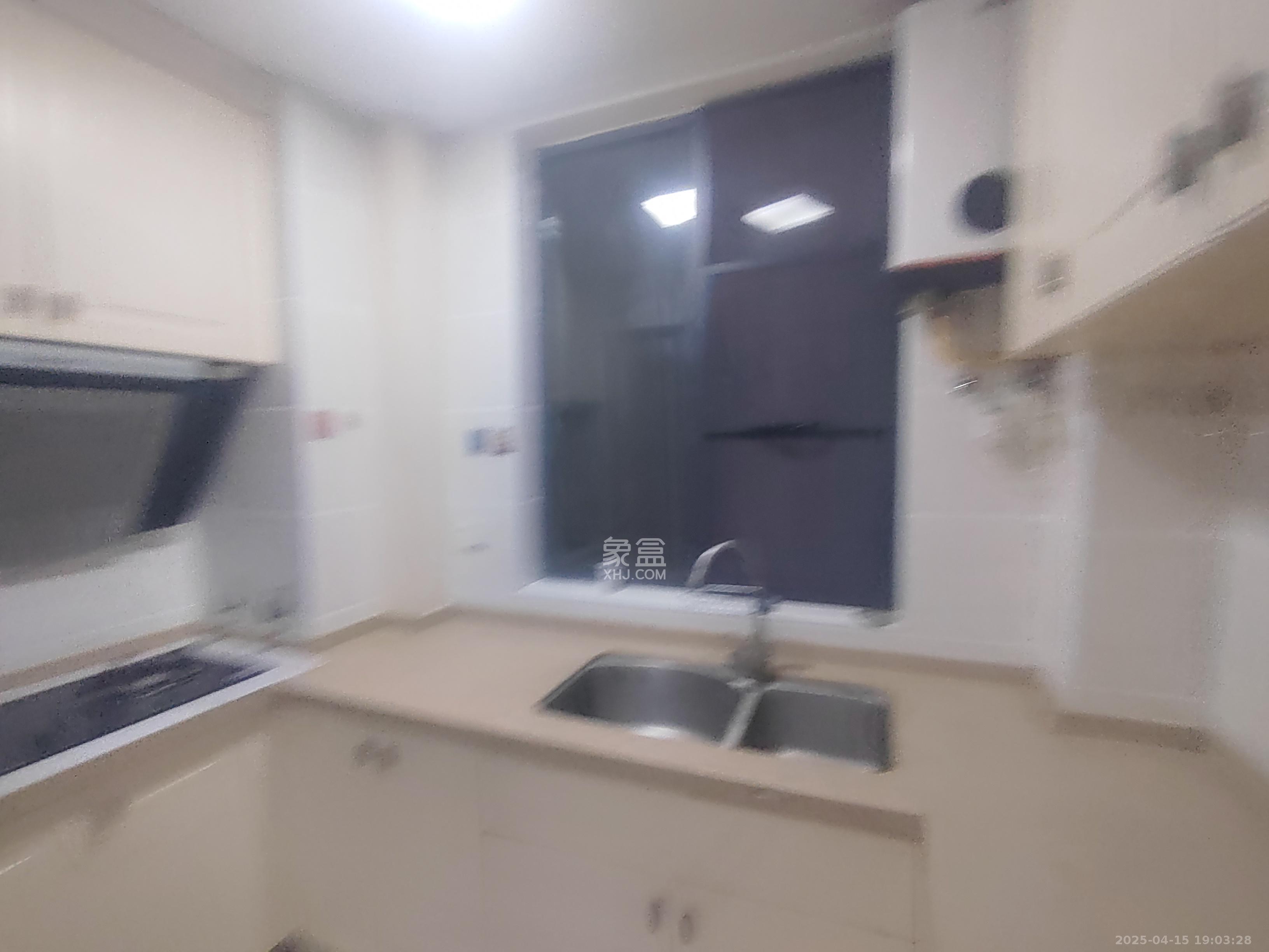 荣盛花语馨苑 2室2厅1卫 1900.0元/月 荣盛花语馨苑 2室2厅1卫 1900.0元/月室内图