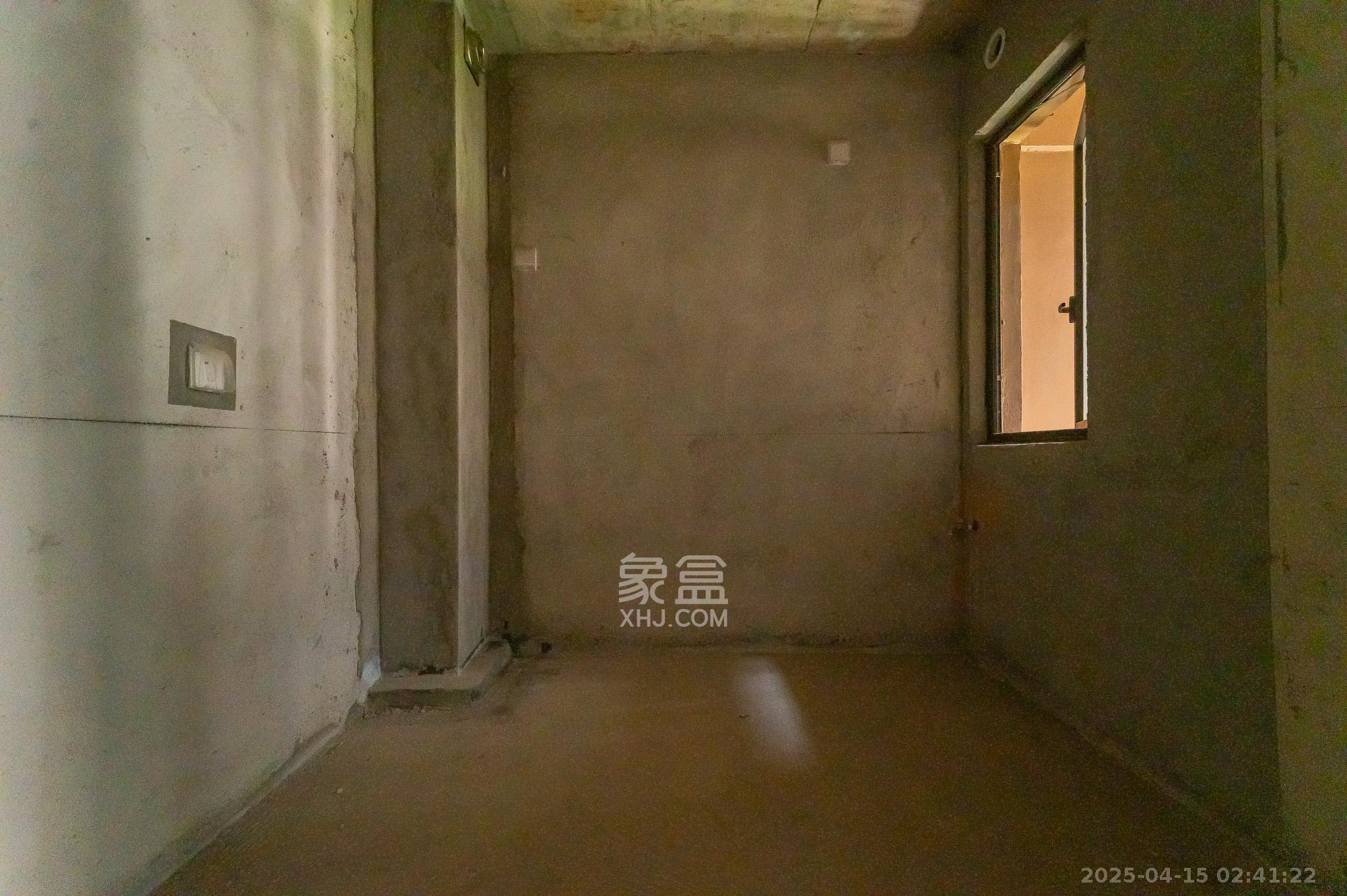 中交建发松雅院  41室2厅2卫   148.00万其他