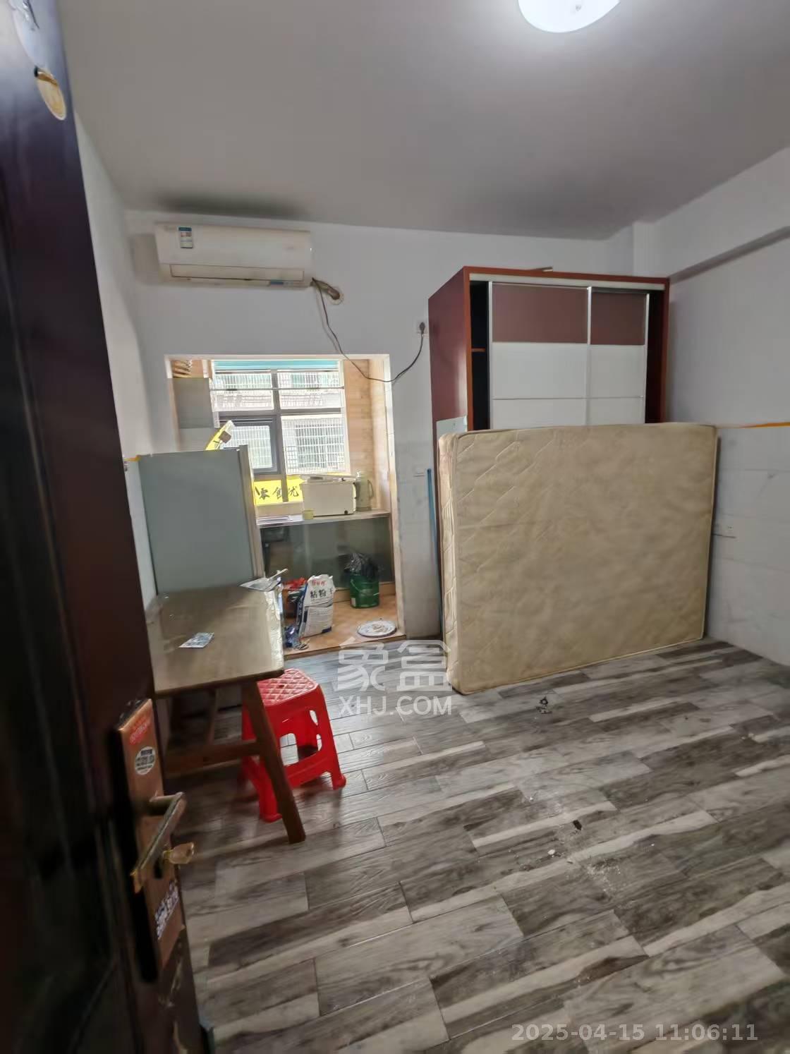 柏家塘小区 1室1厅1卫 1200.0元/月 柏家塘小区 1室1厅1卫 1200.0元/月室内图