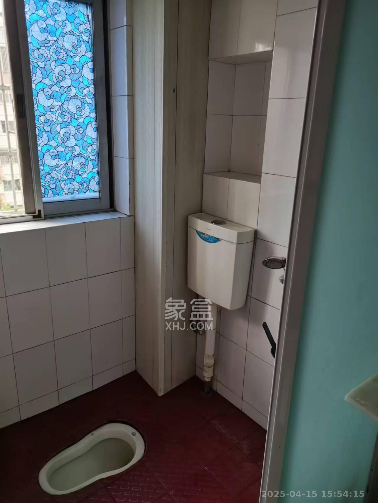 丽臣小区  2室2厅1卫   1800.00元/月室内图