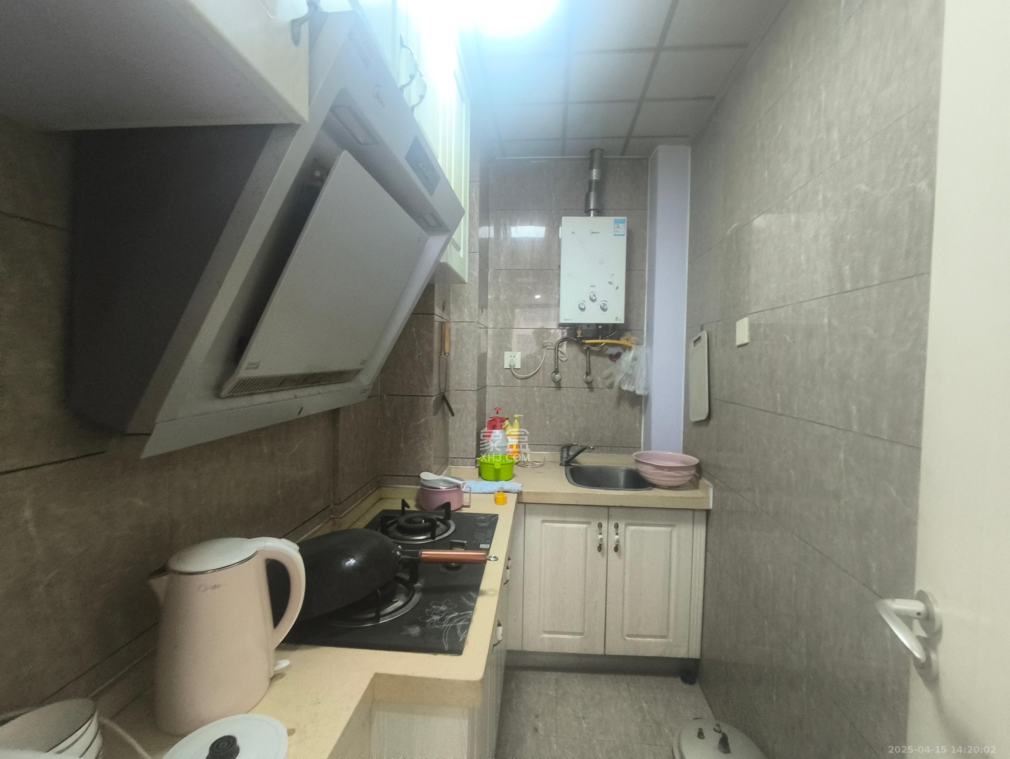 蓝湾国际广场 3室1厅1卫 3000.0元/月 蓝湾国际广场 3室1厅1卫 3000.0元/月室内图