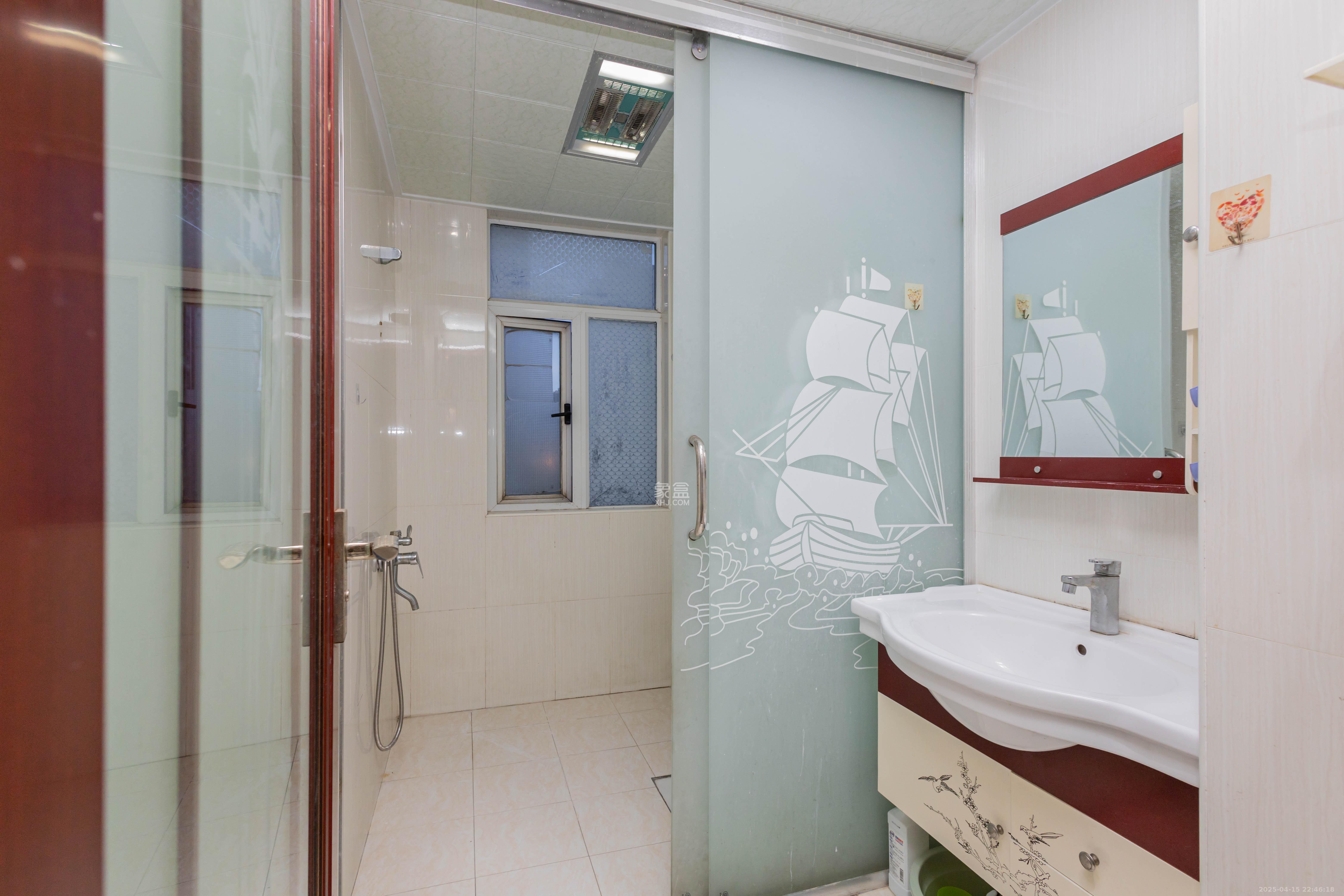 新蕾品阁居 3室2厅1卫 52.8万 新蕾品阁居 3室2厅1卫 52.8万卫生间