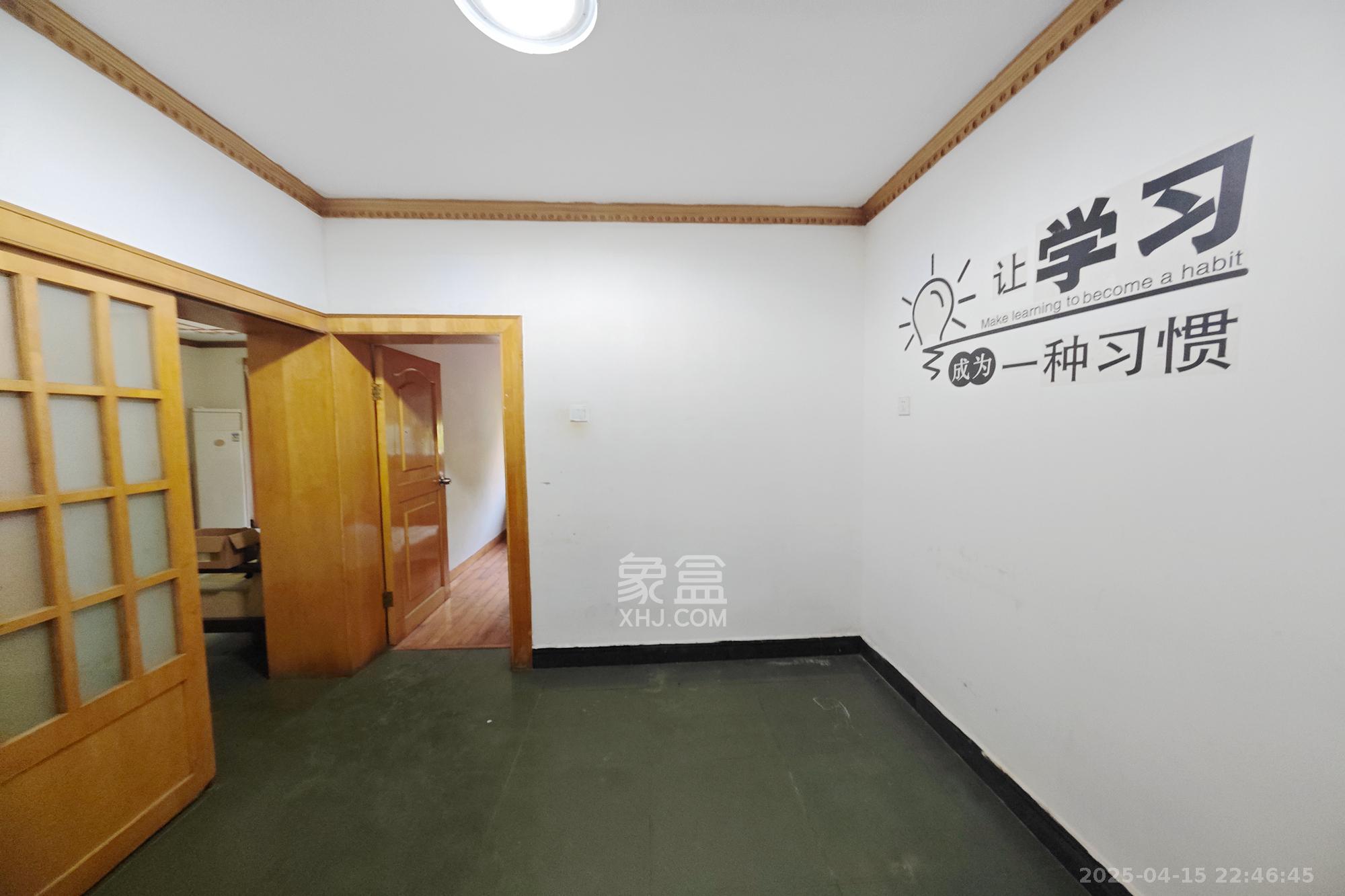 茶园坡社区(原王家冲社区) 2室1厅1卫 38.8万 茶园坡社区(原王家冲社区) 2室1厅1卫 38.8万其他