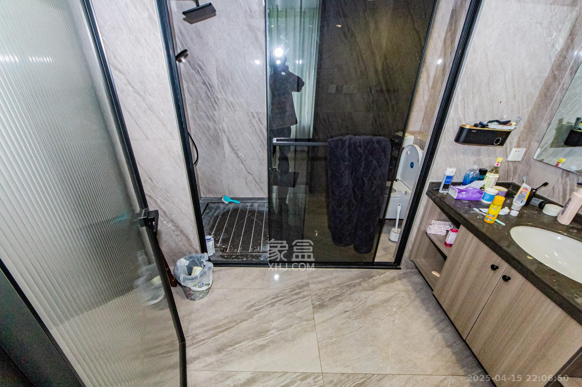 北辰三角洲D3区  6室3厅4卫    500.0万卫生间