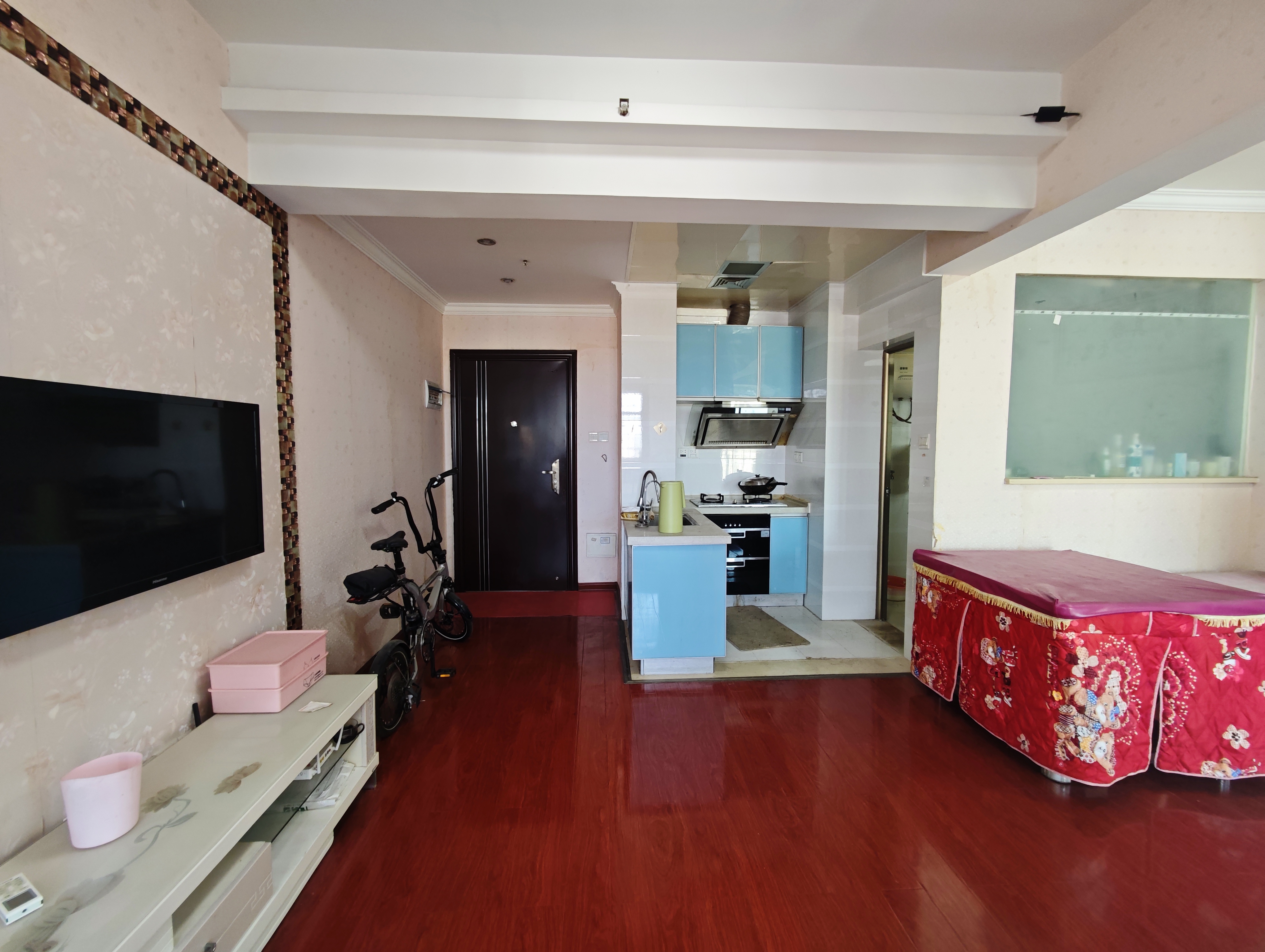 东方豪苑 1室1厅1卫 18.8万 东方豪苑 1室1厅1卫 18.8万客厅