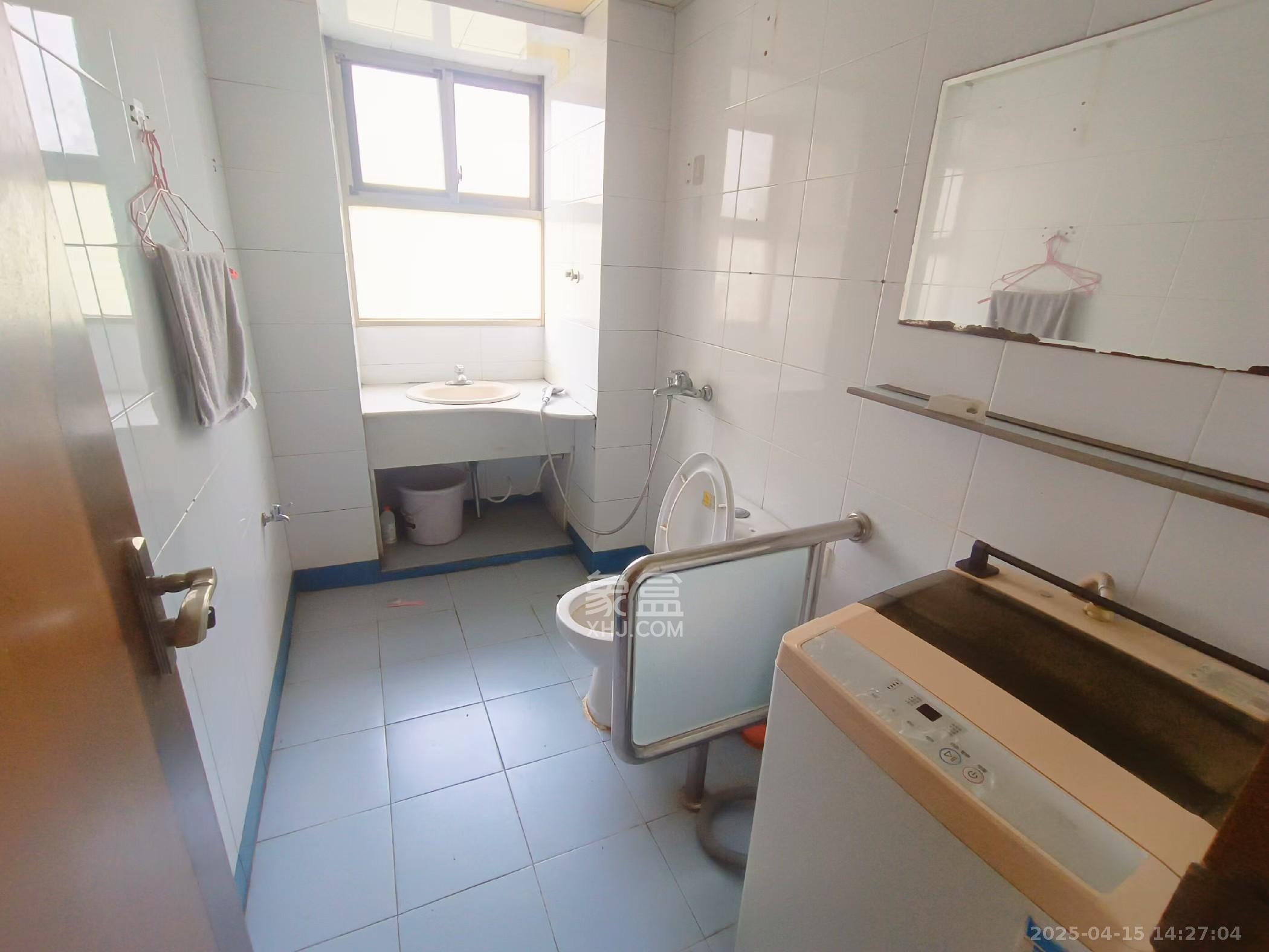 浦沅生活一区  2室1厅1卫   1500.00元/月室内图