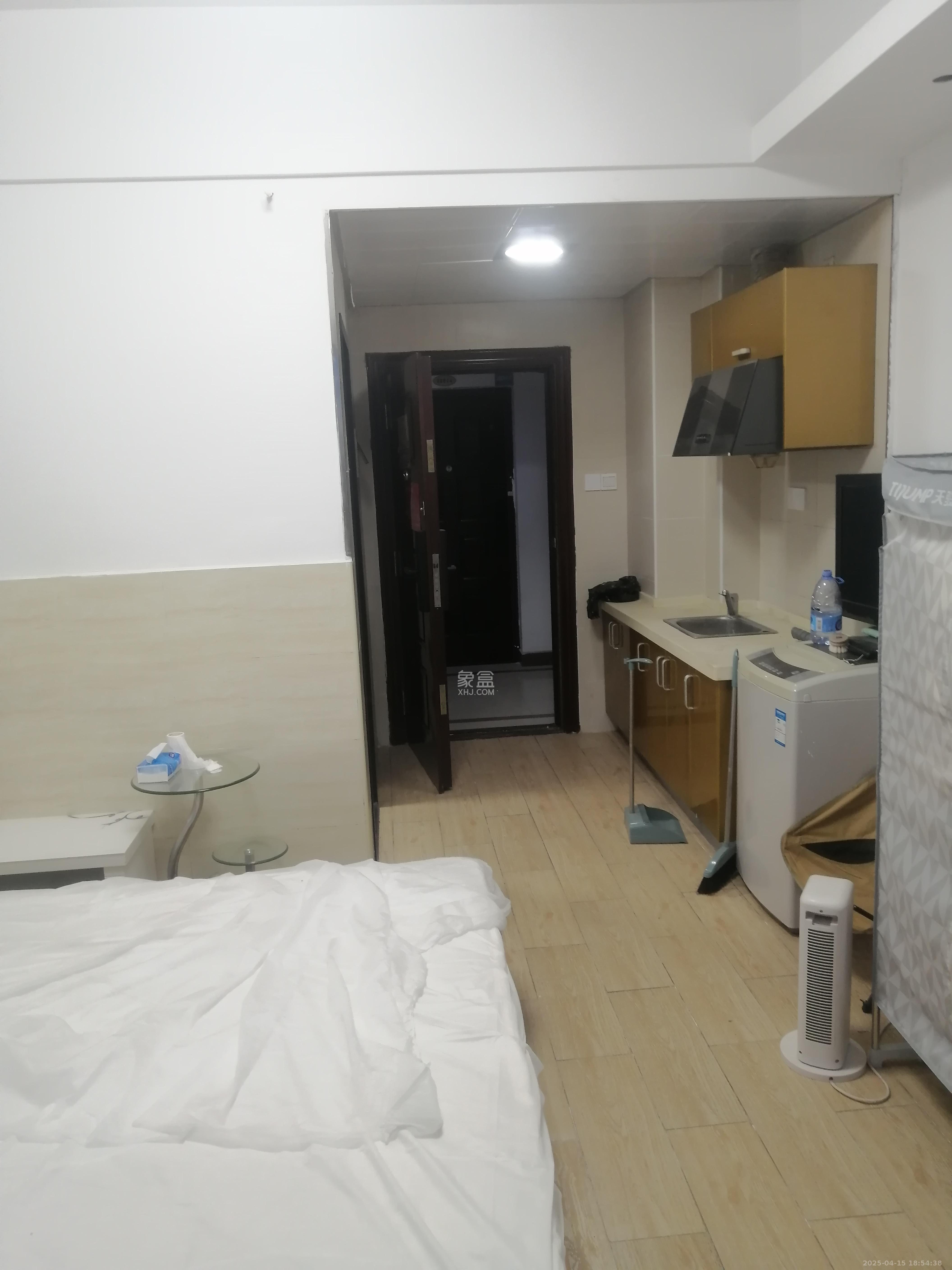 长城华都 1室1厅1卫 1200.0元/月 长城华都 1室1厅1卫 1200.0元/月室内图