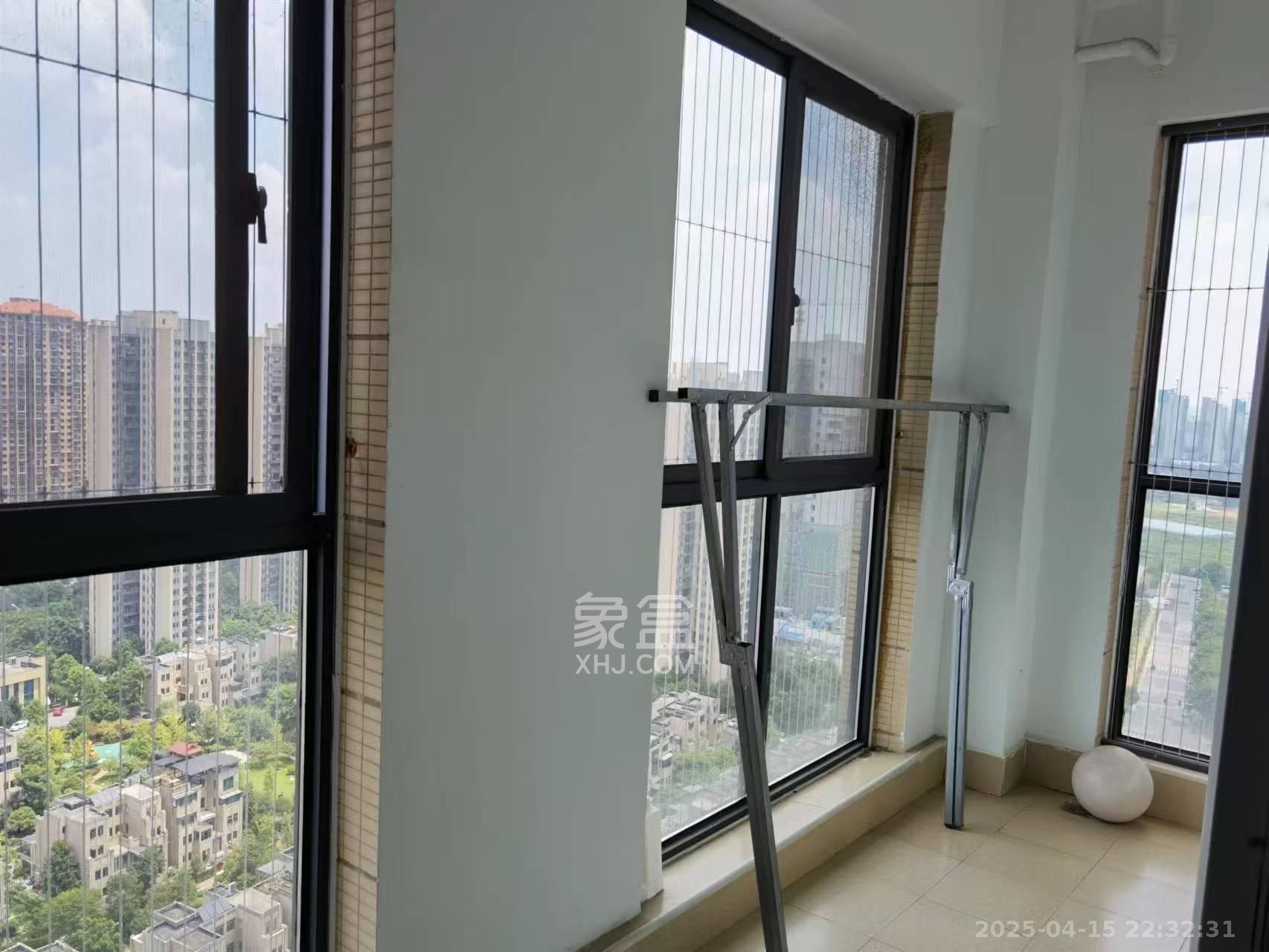 中交中央公园D4区 3室2厅2卫 2800.0元/月 中交中央公园D4区 3室2厅2卫 2800.0元/月室内图