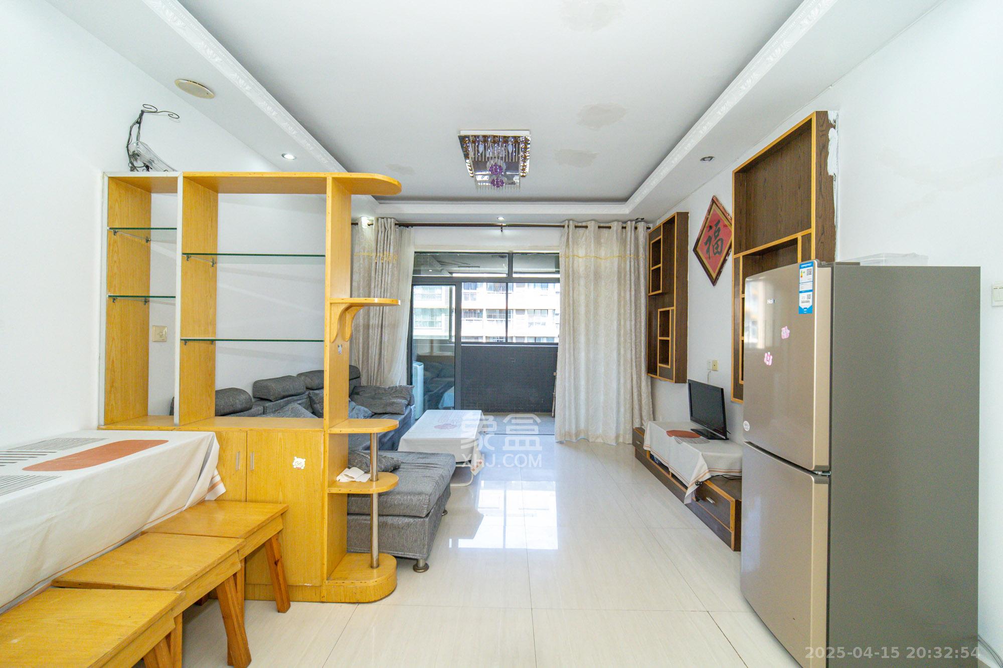 恒基凯旋门一二期 2室1厅1卫 66.0万 恒基凯旋门一二期 2室1厅1卫 66.0万客厅