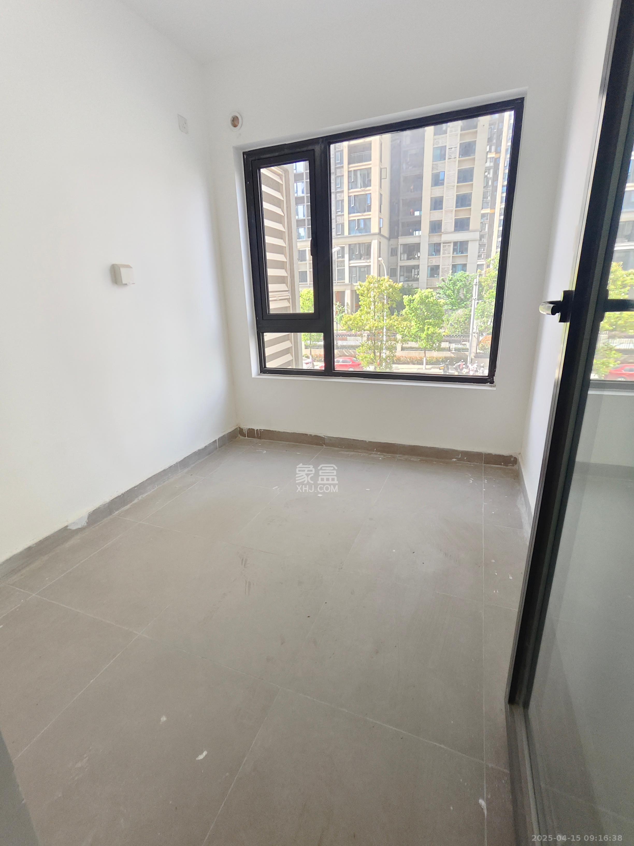 越秀亲爱里 4室2厅2卫 2500.0元/月 越秀亲爱里 4室2厅2卫 2500.0元/月室内图