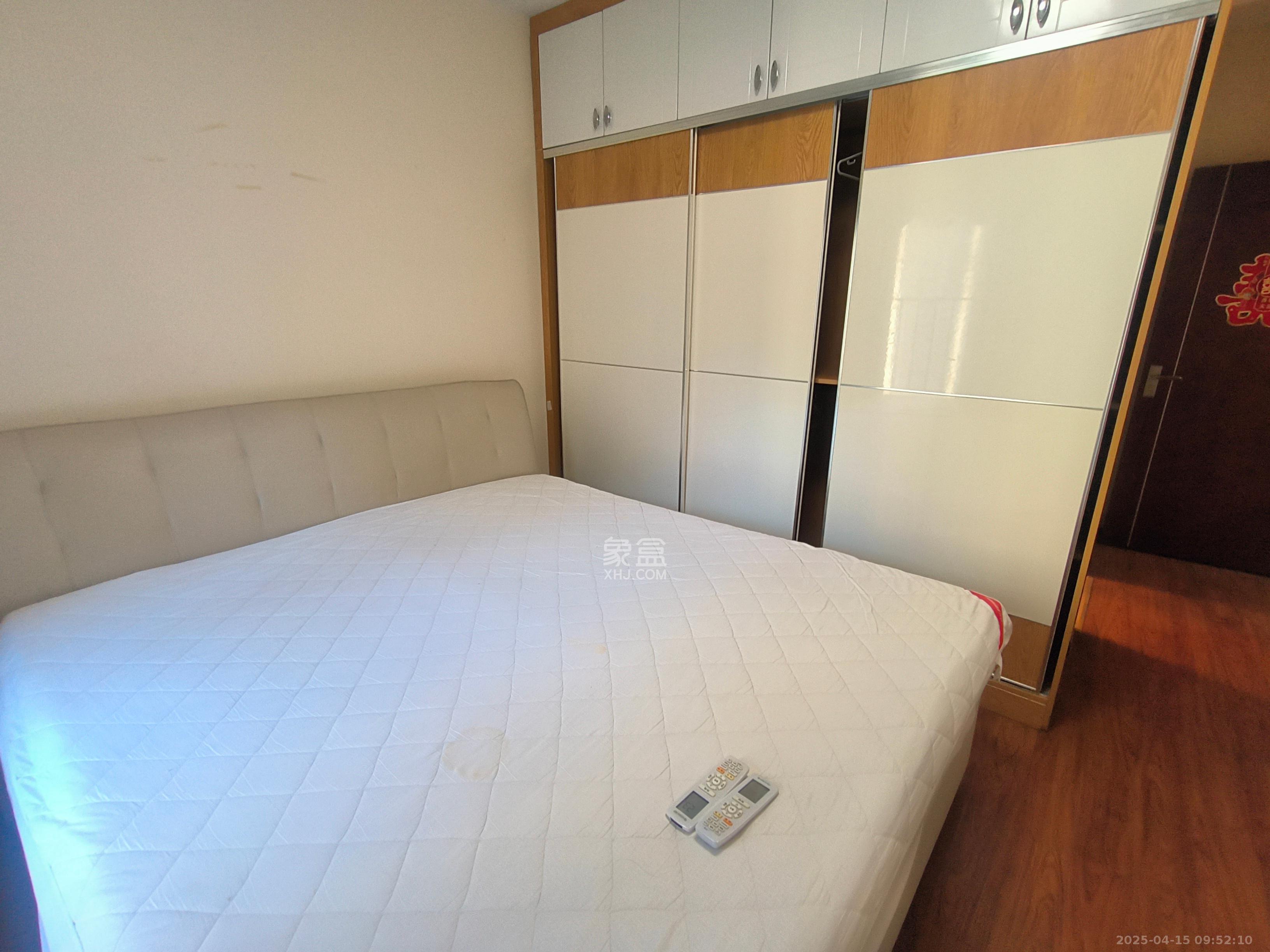 时代倾城二期  3室2厅2卫   2300.00元/月室内图