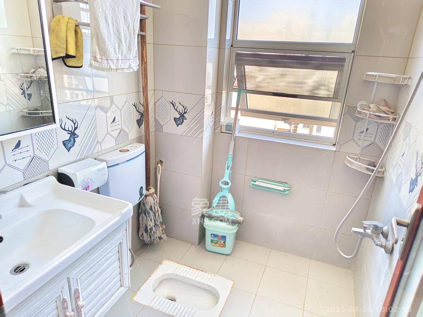 洋湖明园一期  2室1厅1卫    1850.0元/月室内图