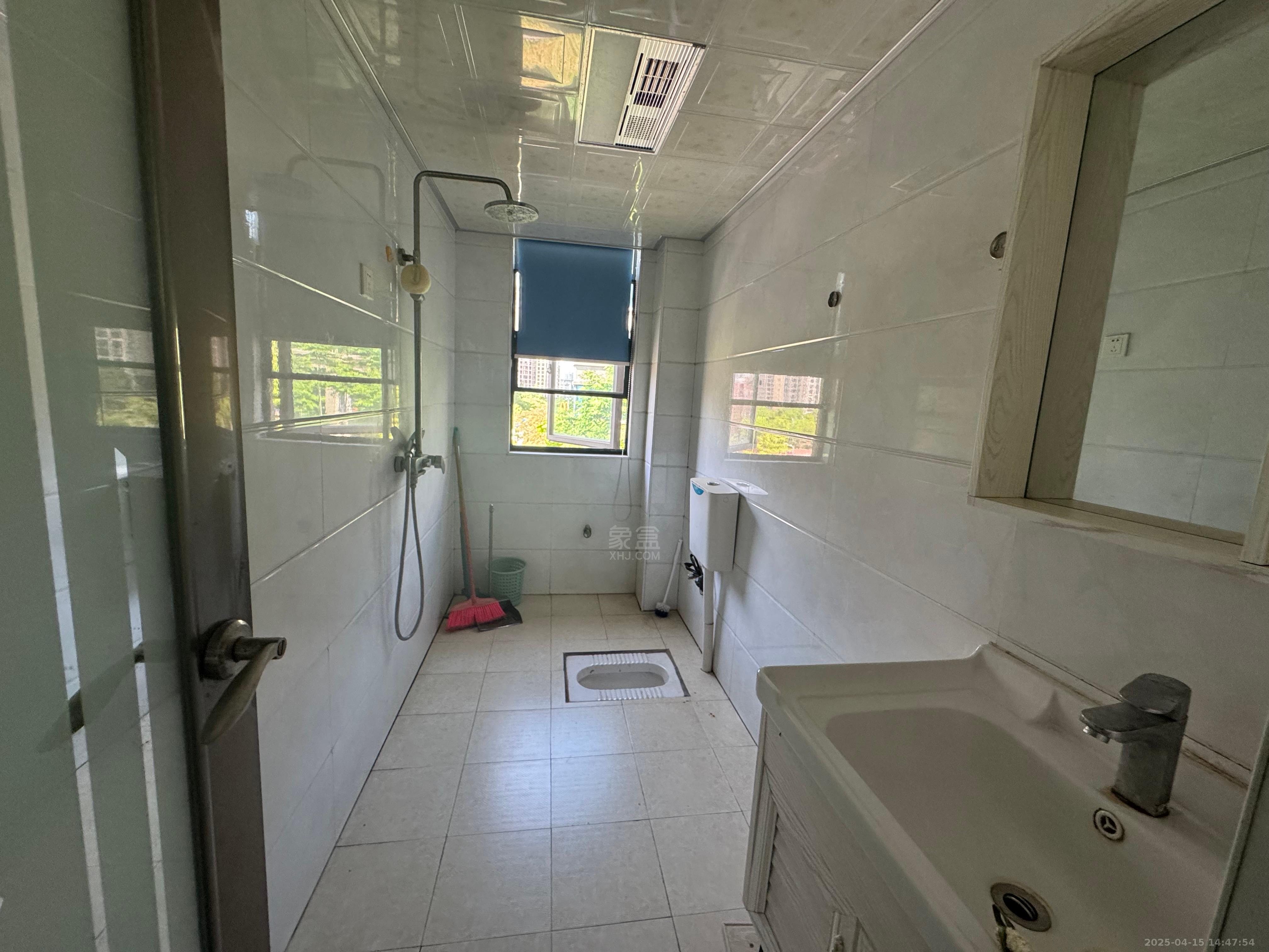 桂花城 3室2厅2卫 1700.0元/月 桂花城 3室2厅2卫 1700.0元/月室内图