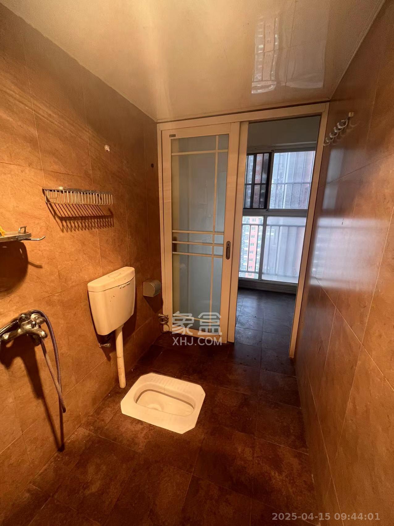 星典时代 3室2厅2卫 2800.0元/月 星典时代 3室2厅2卫 2800.0元/月室内图