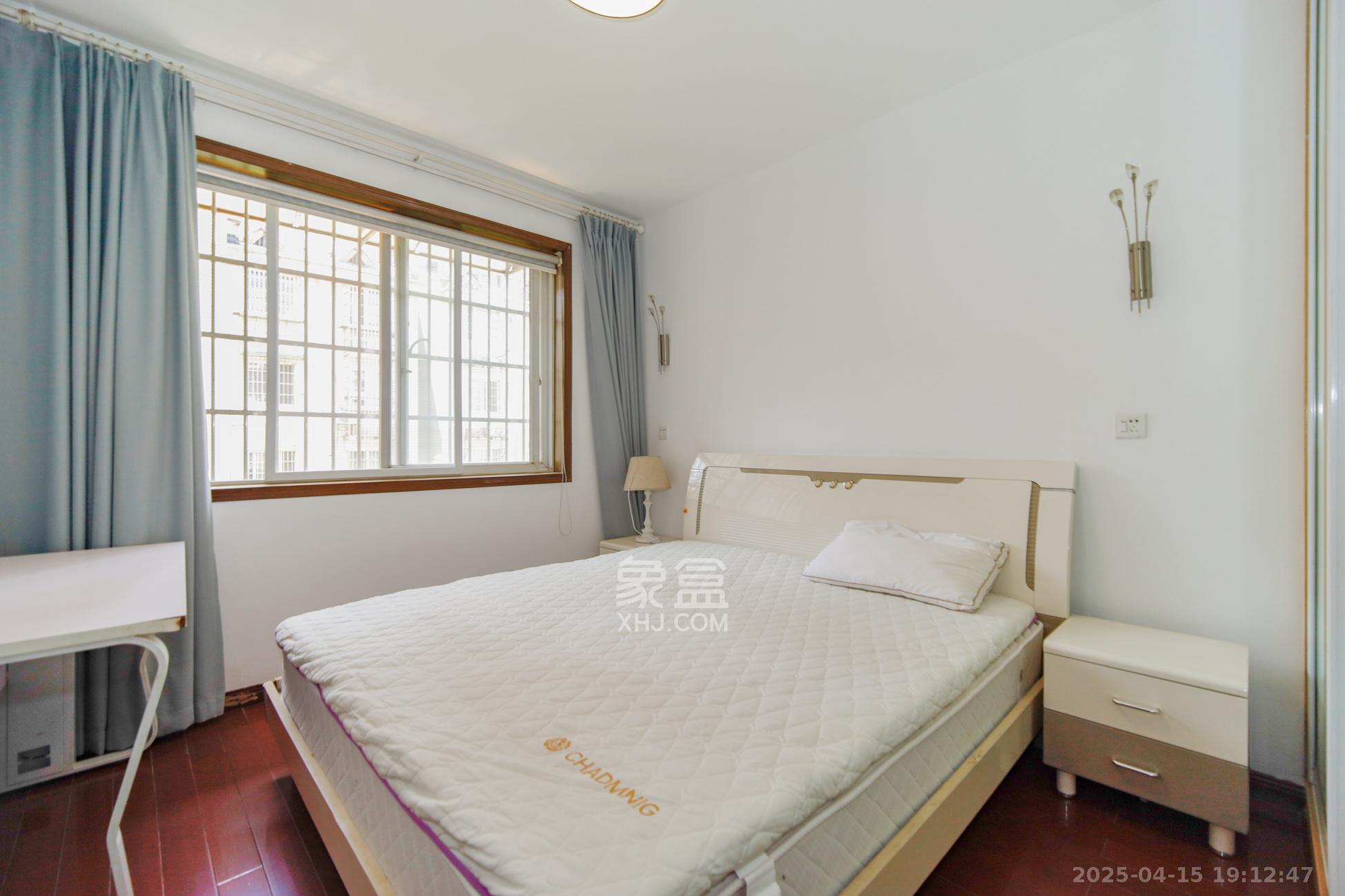 德馨园 2室2厅1卫 45.0万 德馨园 2室2厅1卫 45.0万卧室