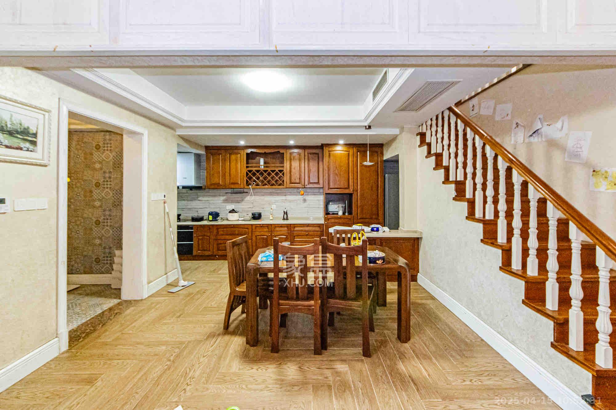 万科城 6室2厅3卫 8000.0元/月 万科城 6室2厅3卫 8000.0元/月室内图