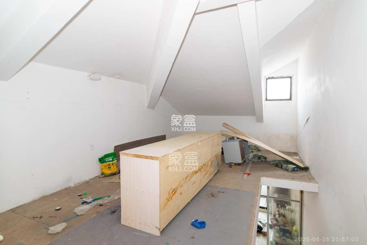 高星物流园  3室2厅3卫    65.0万 高星物流园  3室2厅3卫    65.0万其他