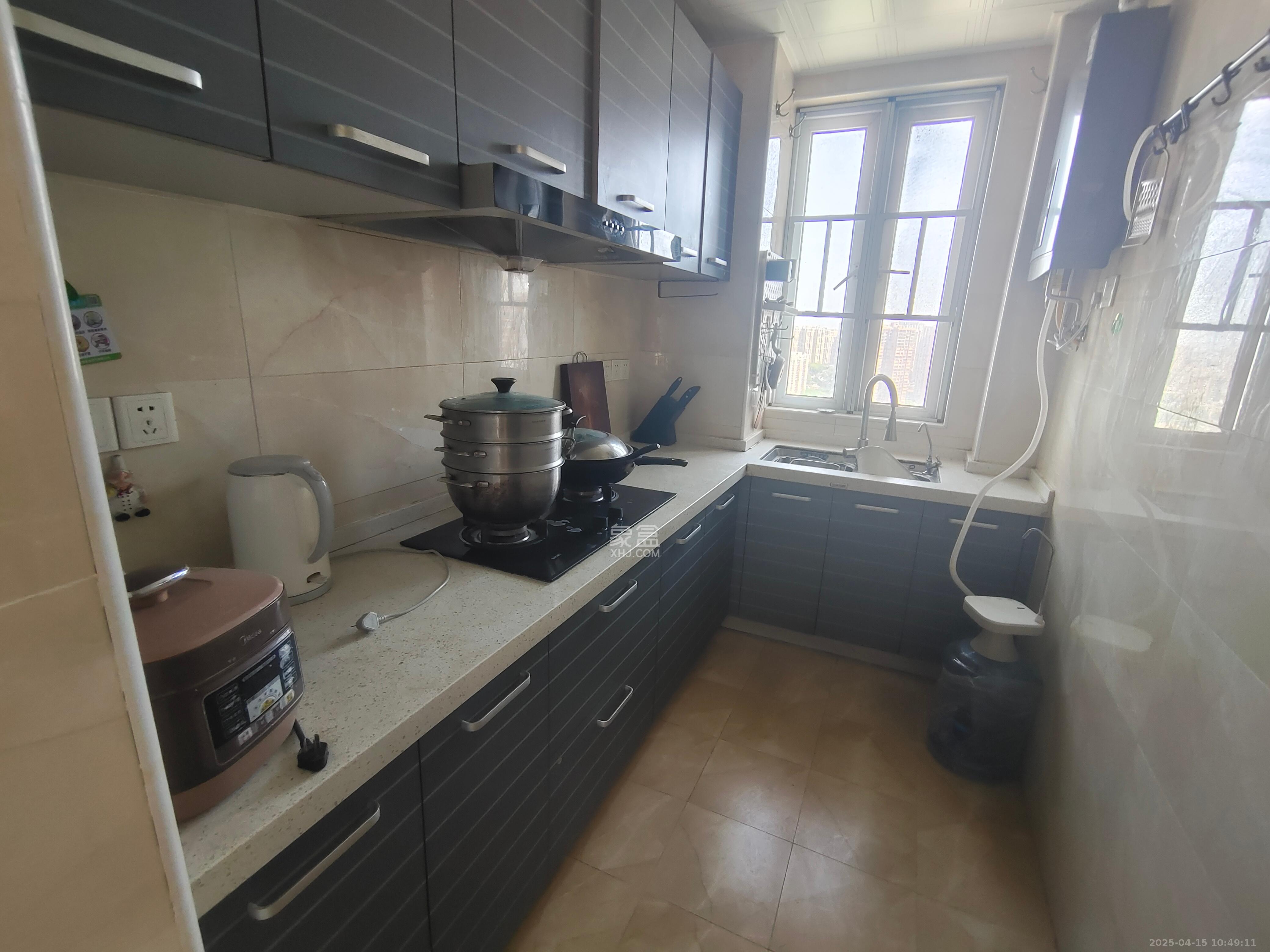 蓝光幸福满庭 4室2厅2卫 3200.0元/月 蓝光幸福满庭 4室2厅2卫 3200.0元/月室内图