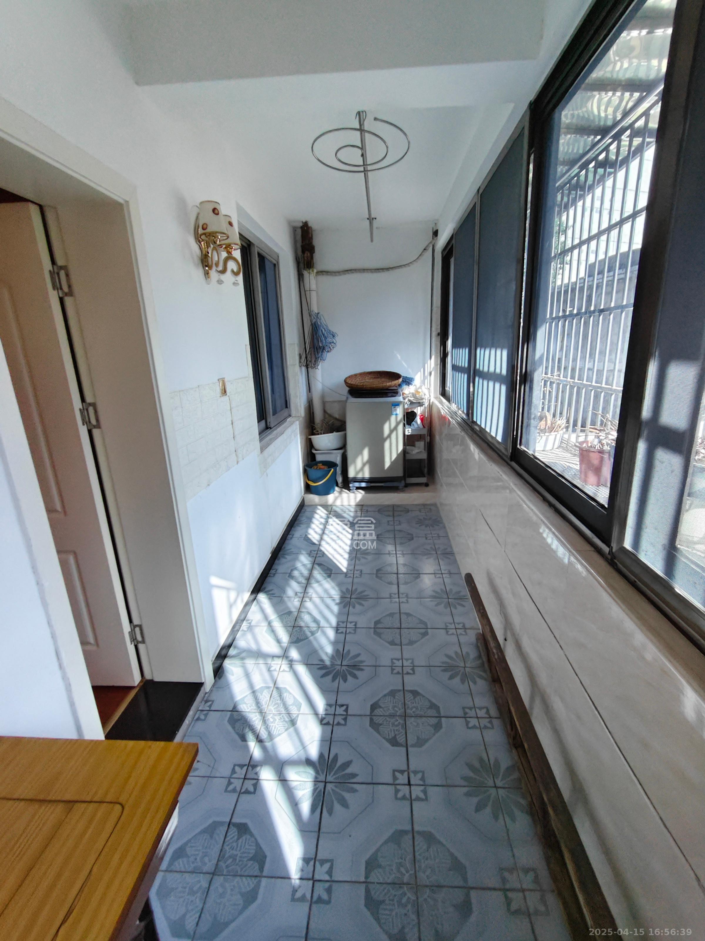 华顺大厦(芙蓉中路)  2室2厅1卫   2100.00元/月室内图