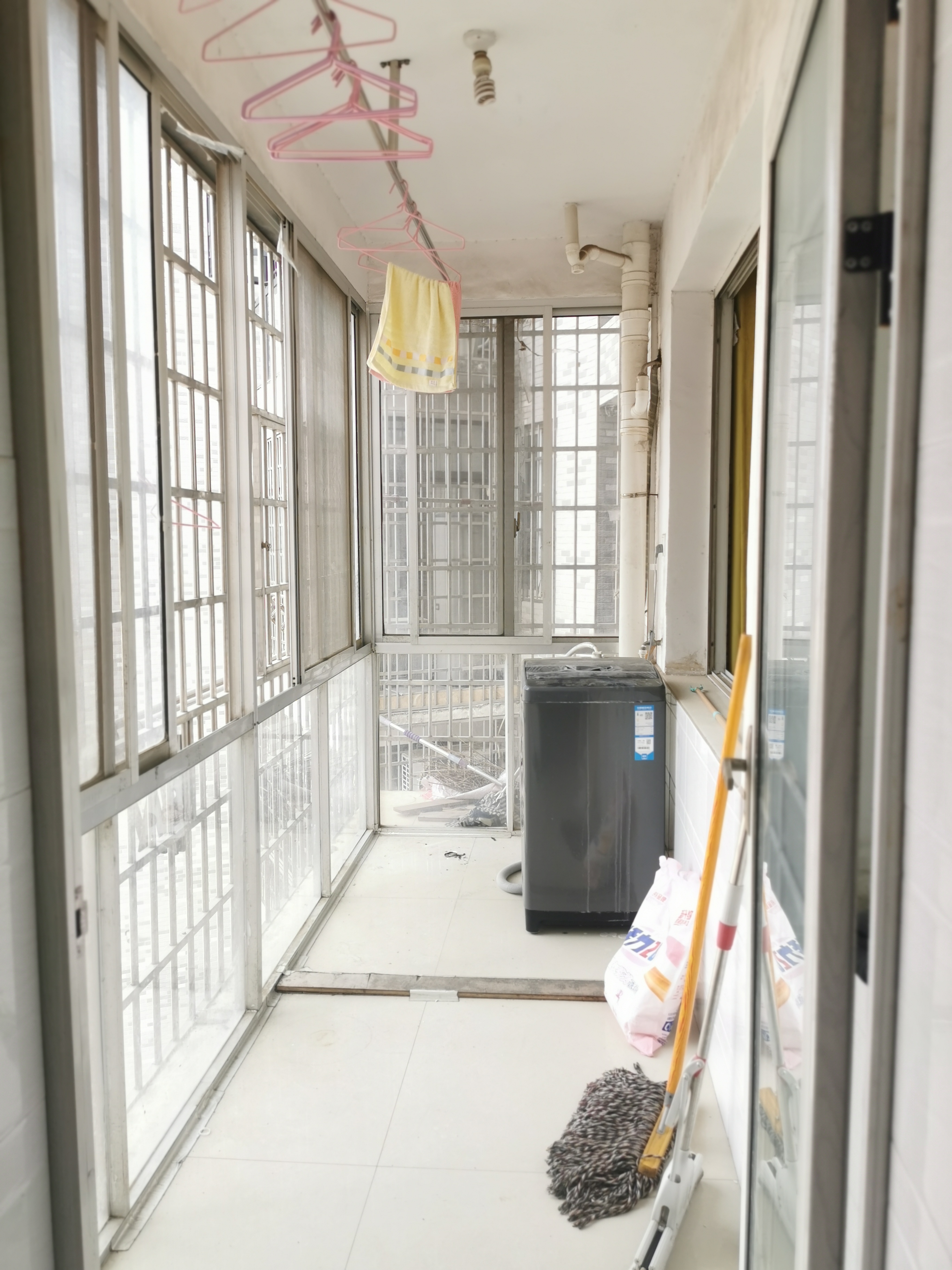 香山红叶  1室0厅0卫    1300.0元/月 香山红叶  1室0厅0卫    1300.0元/月室内图