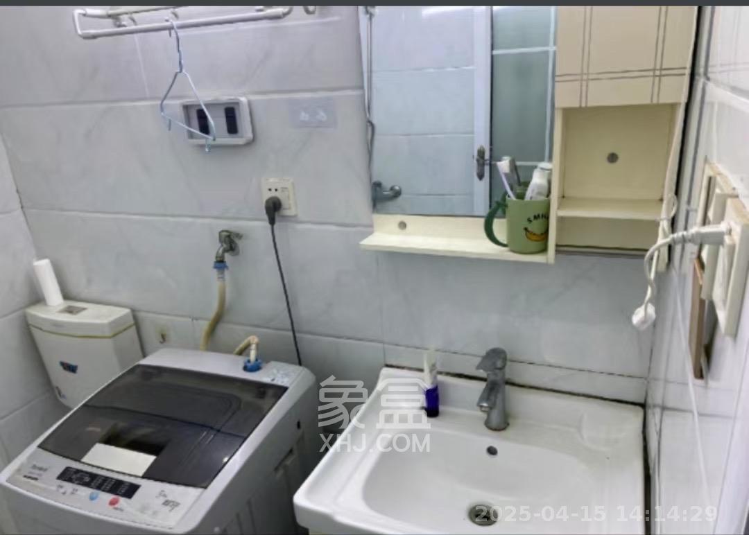 V领寓（岭南家园）  1室1厅1卫   1600.00元/月室内图