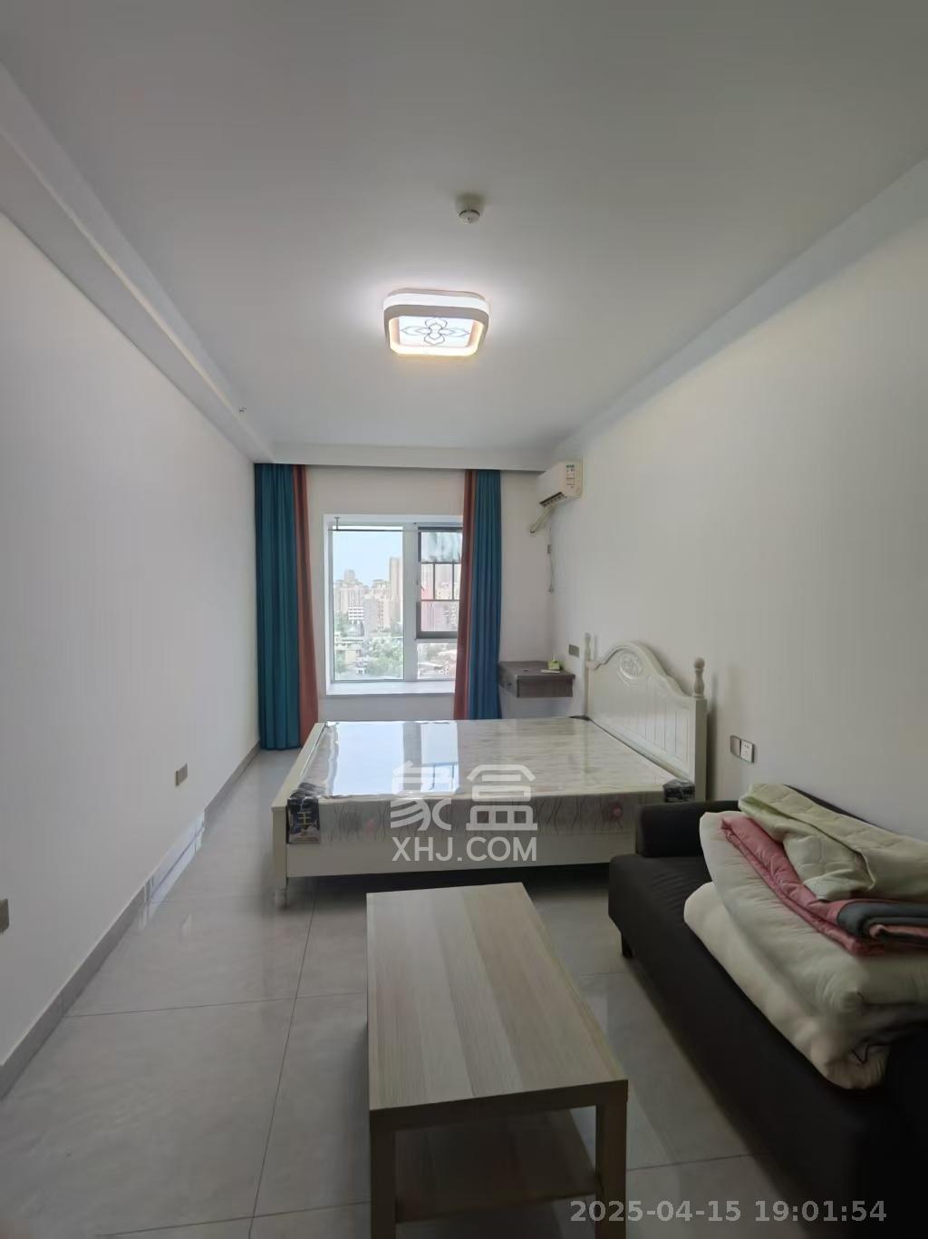 保利香槟国际 1室1厅1卫 1300.0元/月 保利香槟国际 1室1厅1卫 1300.0元/月室内图