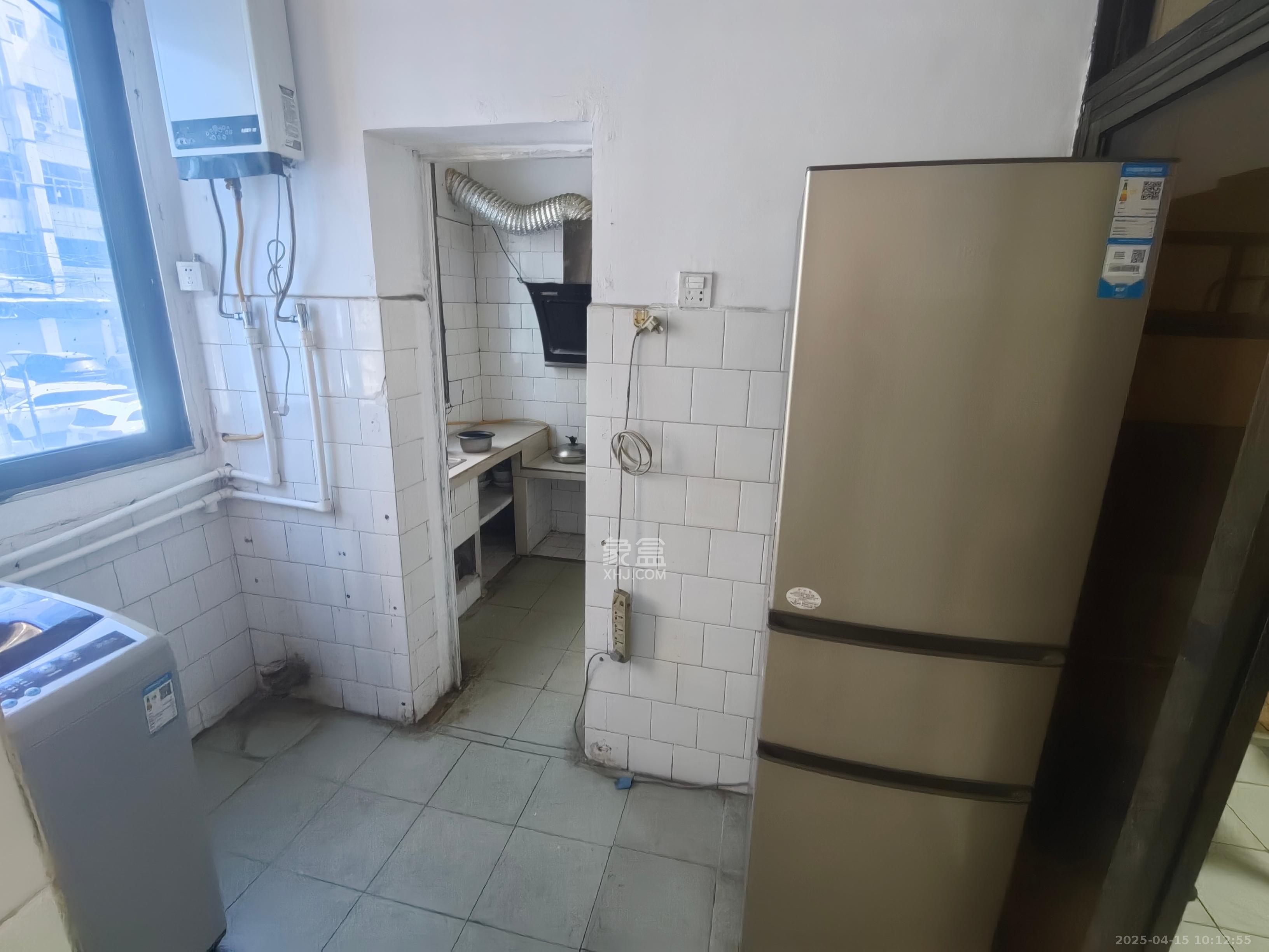 老建行宿舍(黄泥坑附218号) 2室1厅1卫 1800.0元/月 老建行宿舍(黄泥坑附218号) 2室1厅1卫 1800.0元/月室内图