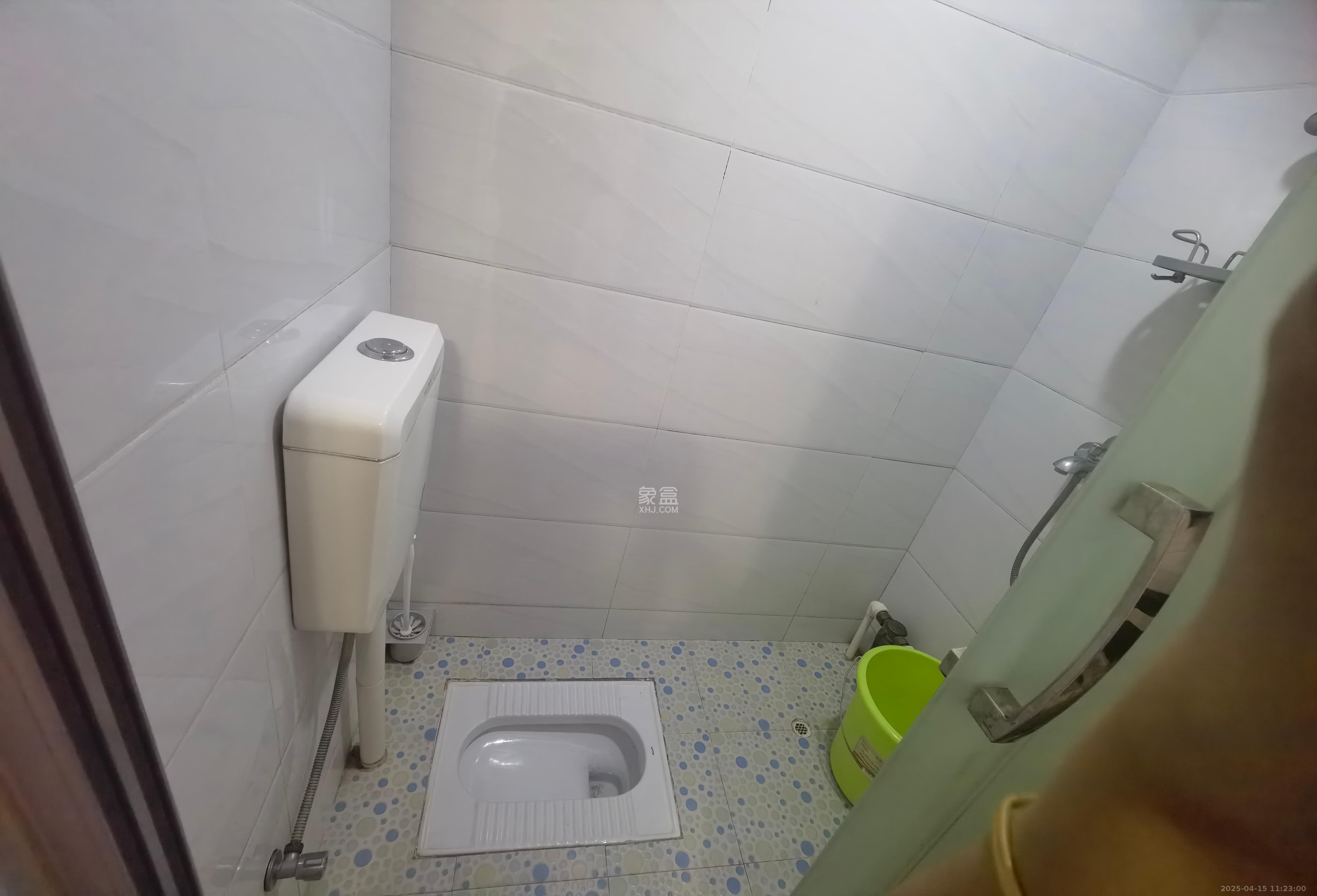 黄金一区 1室1厅1卫 1200.0元/月 黄金一区 1室1厅1卫 1200.0元/月室内图