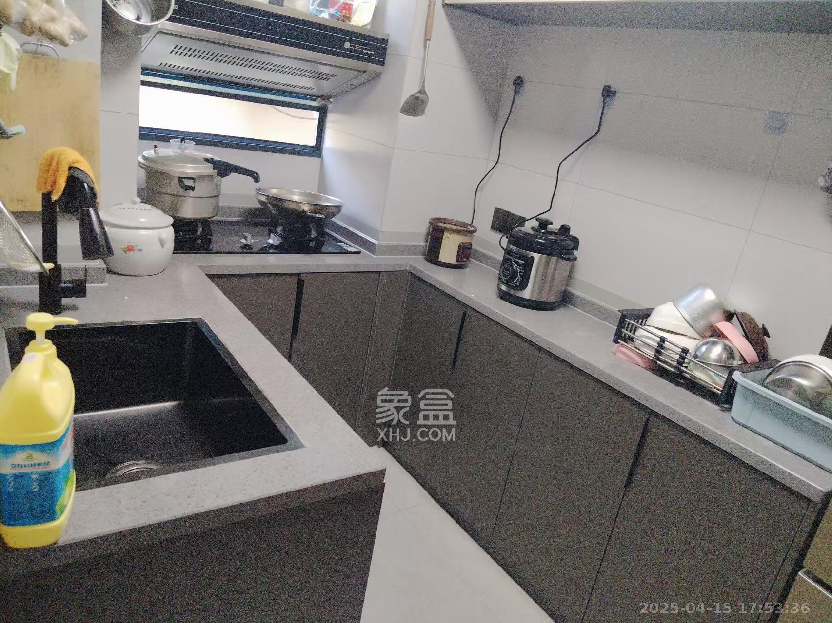 湘绣研究所南院 1室0厅0卫 1400.0元/月 湘绣研究所南院 1室0厅0卫 1400.0元/月室内图