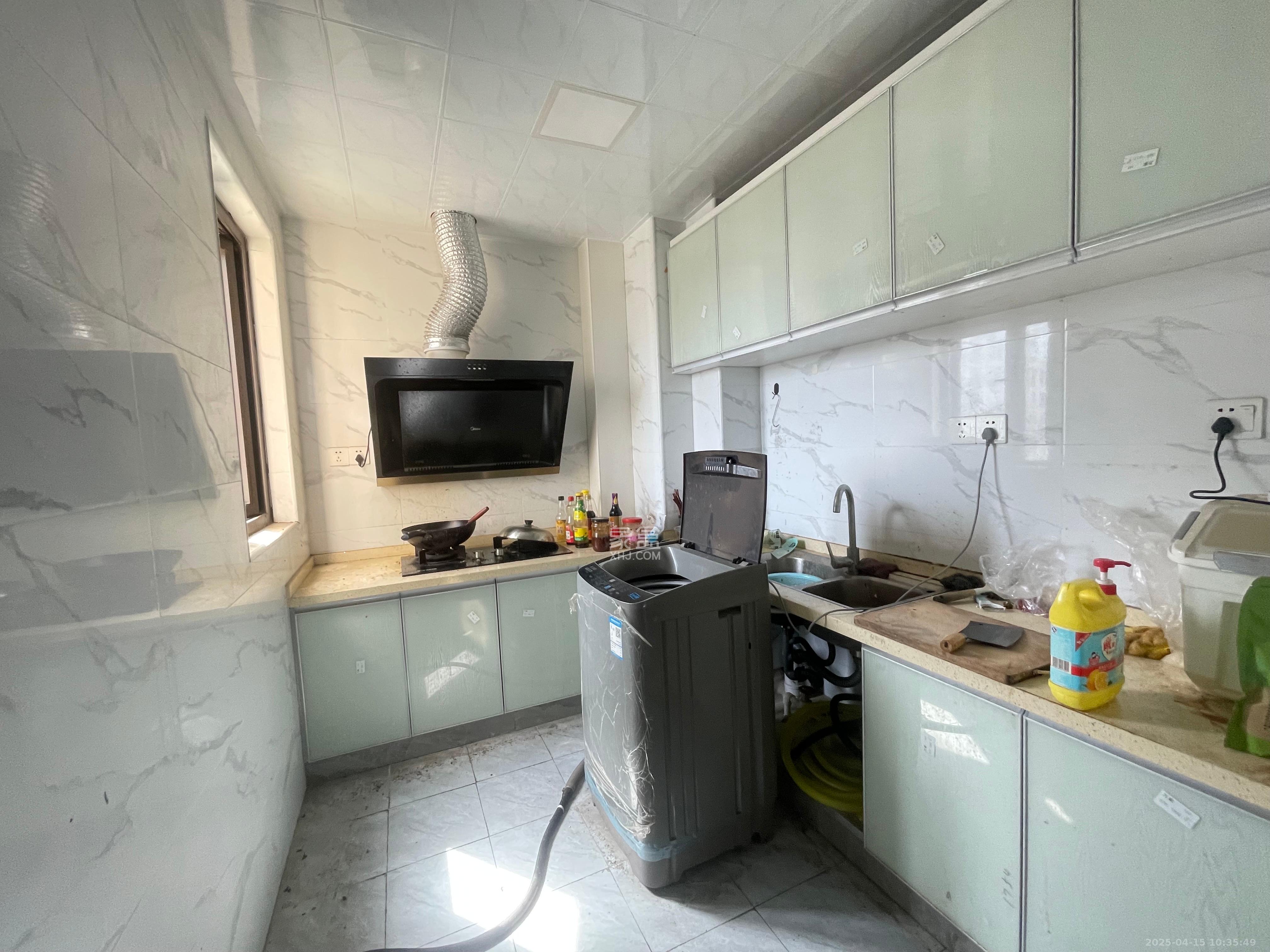 融创融公馆(融创臻苑) 4室2厅2卫 2600.0元/月 融创融公馆(融创臻苑) 4室2厅2卫 2600.0元/月室内图