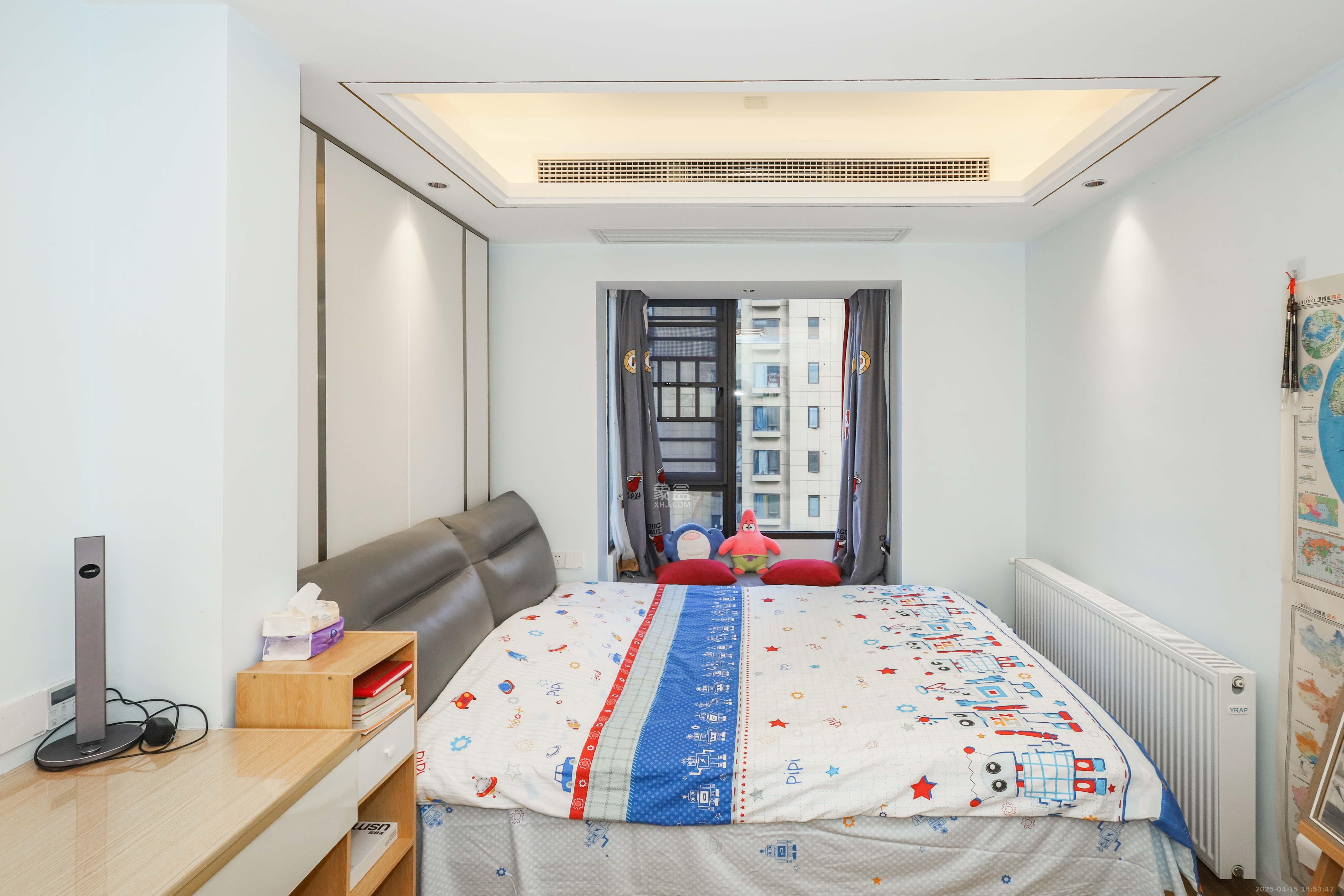 中国铁建梅溪青秀三期  4室2厅2卫   226.00万卧室