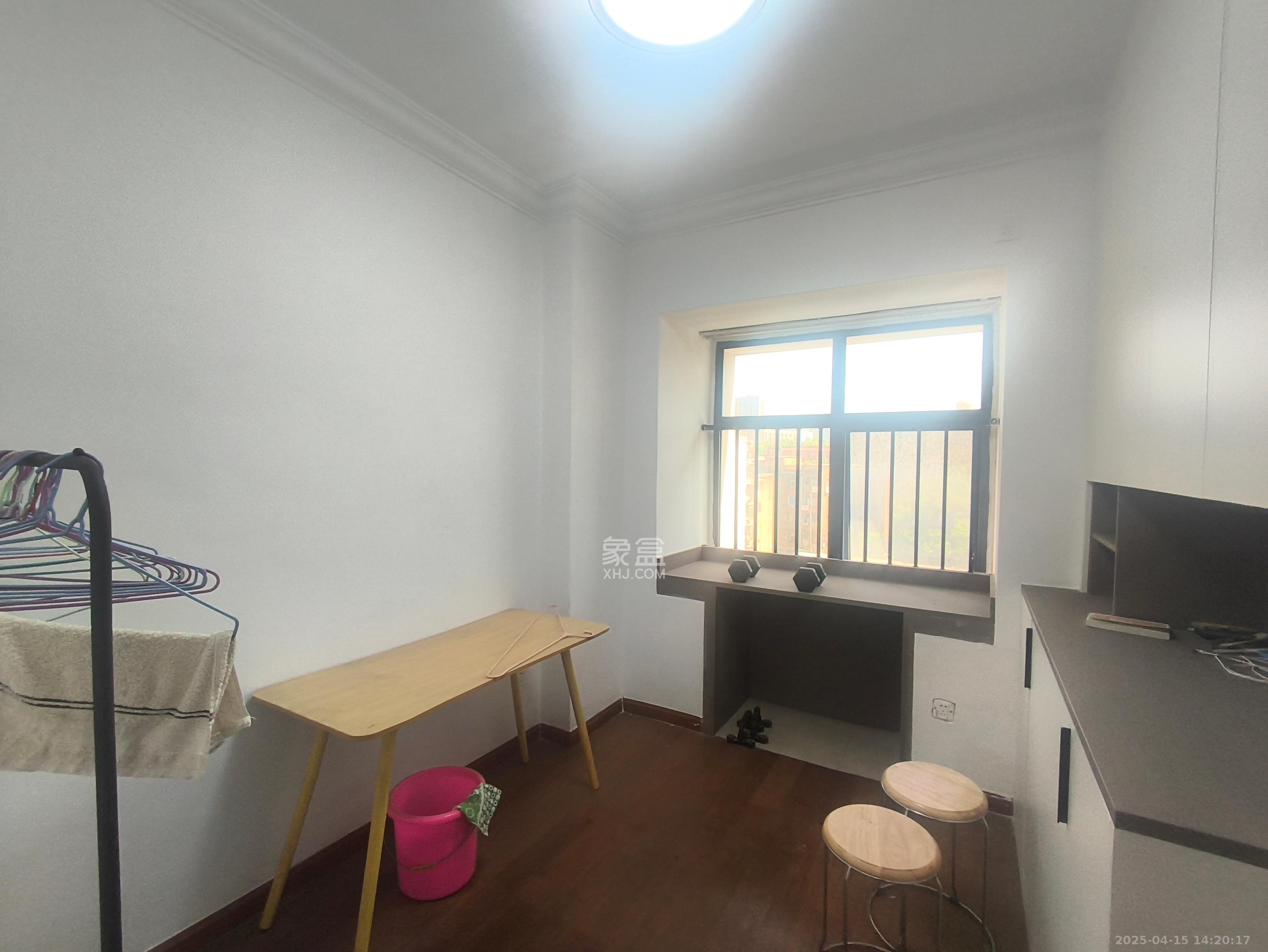 蓝湾国际广场 3室1厅1卫 3000.0元/月 蓝湾国际广场 3室1厅1卫 3000.0元/月室内图