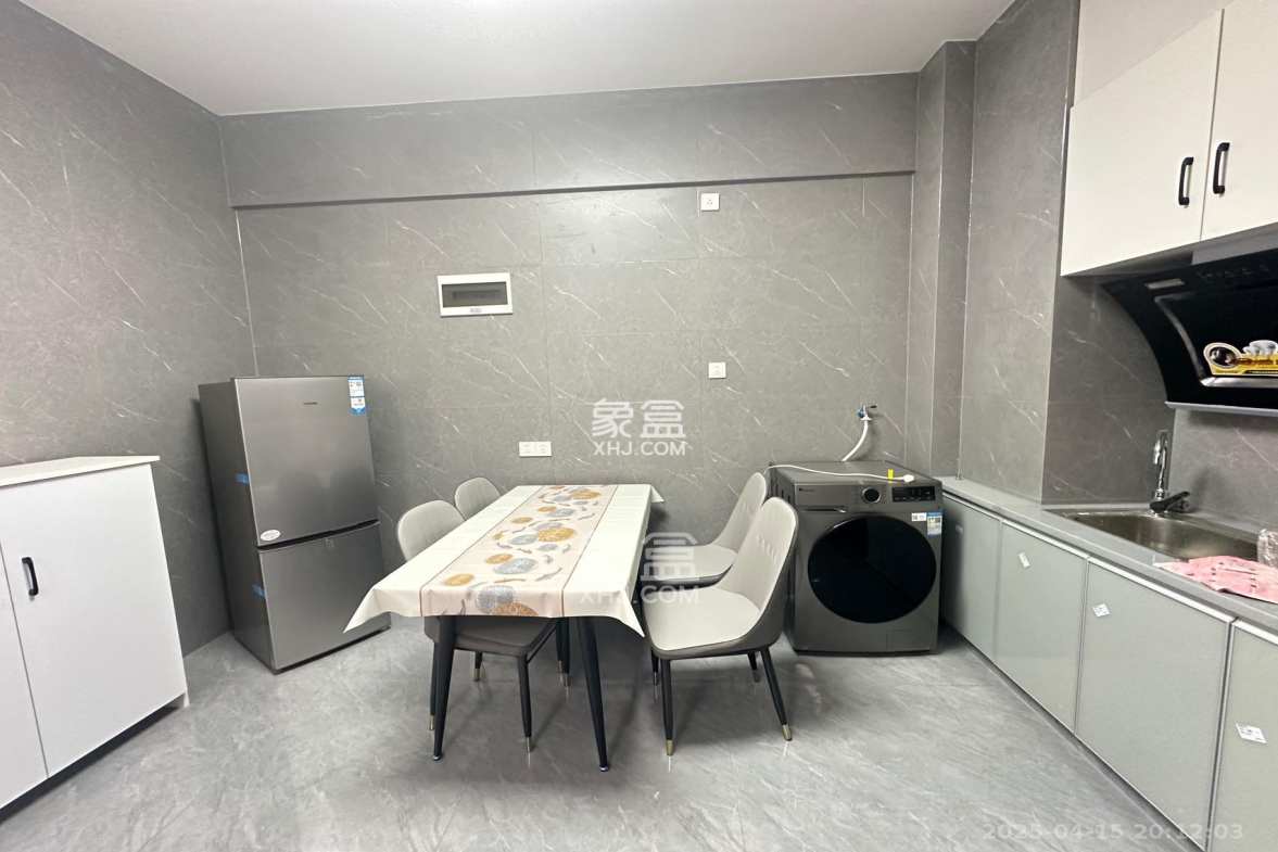 鄱阳汇金中心 1室0厅0卫 1500.0元/月 鄱阳汇金中心 1室0厅0卫 1500.0元/月室内图