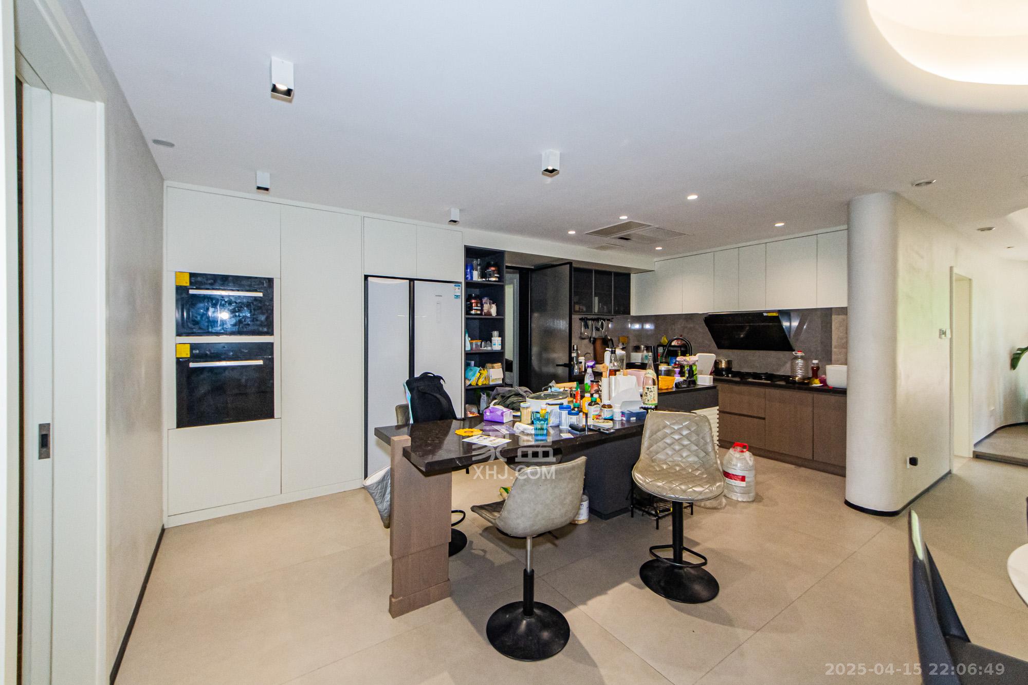 北辰三角洲D3区  6室3厅4卫    500.0万厨房