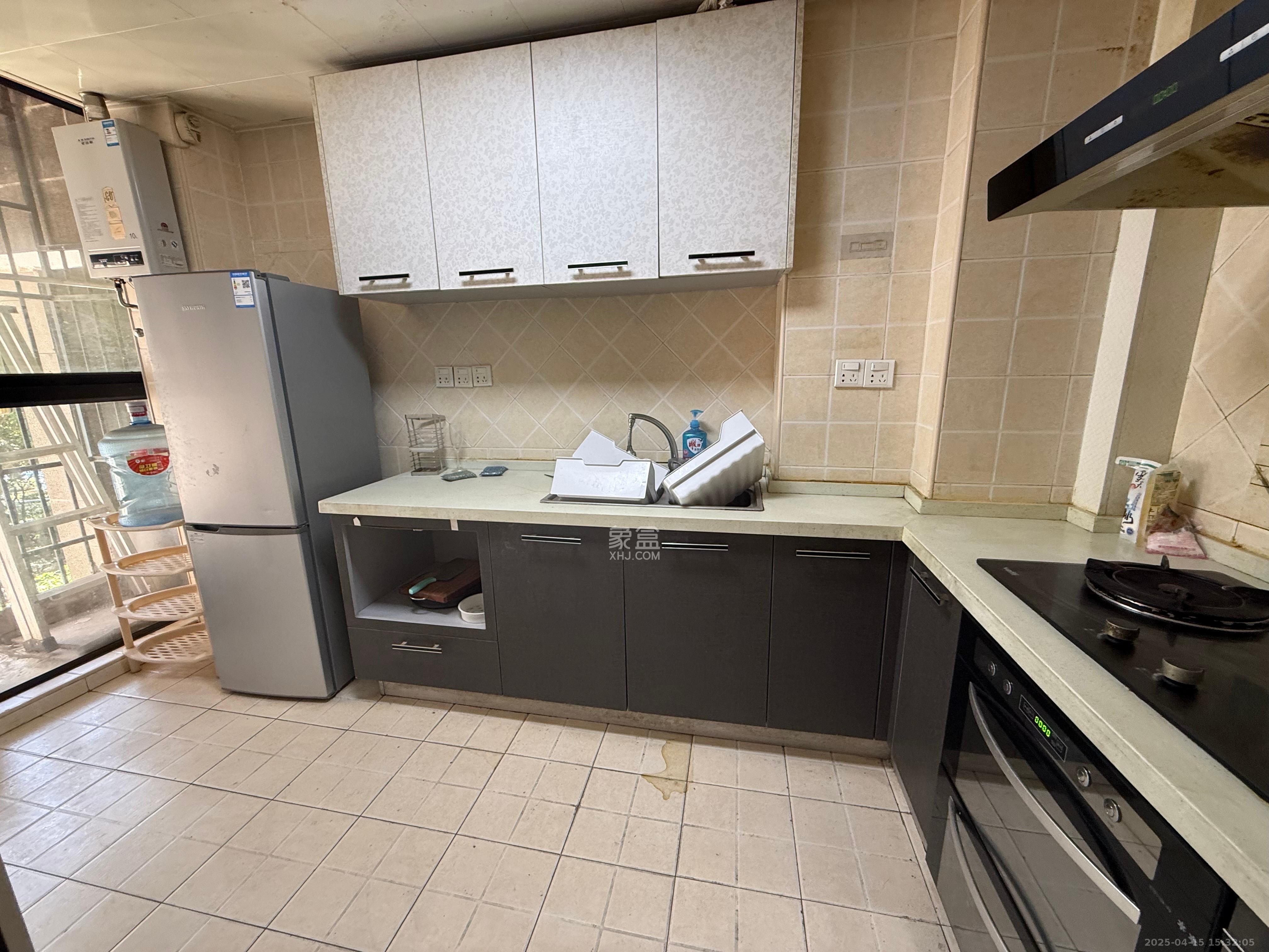 辉煌国际城一期  1室0厅0卫    2400.0元/月 辉煌国际城一期  1室0厅0卫    2400.0元/月室内图