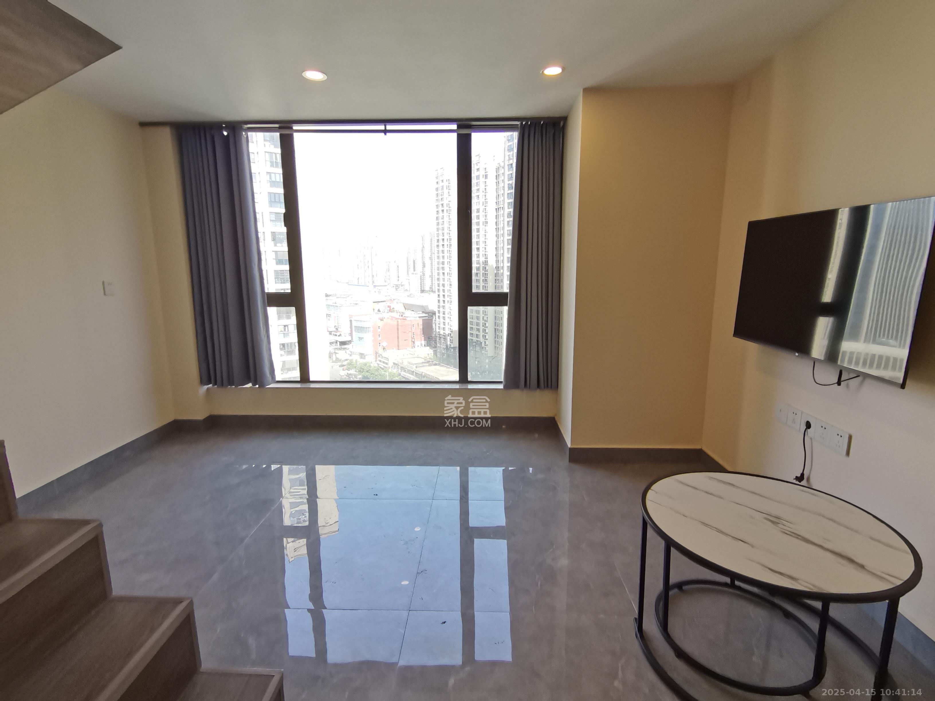 润和滨江府  2室1厅1卫    1700.0元/月 润和滨江府  2室1厅1卫    1700.0元/月室内图